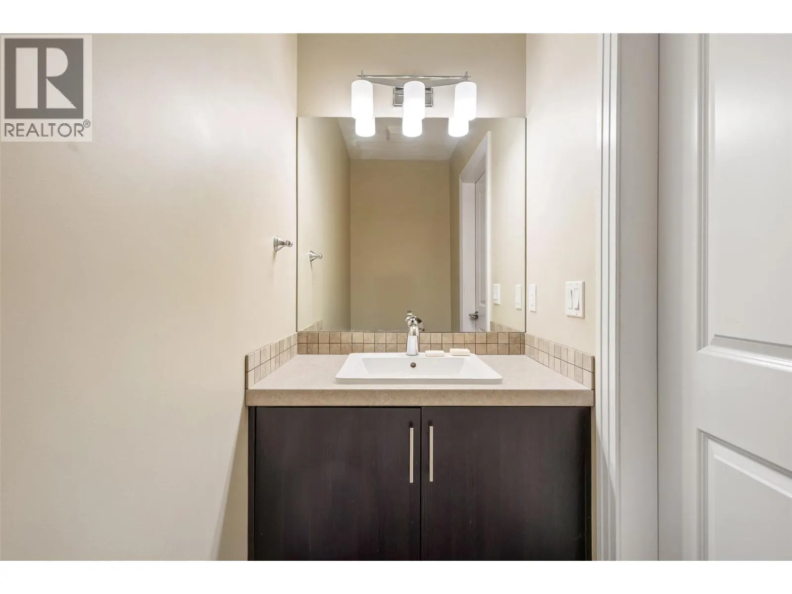 328 Providence Avenue Unit# 6