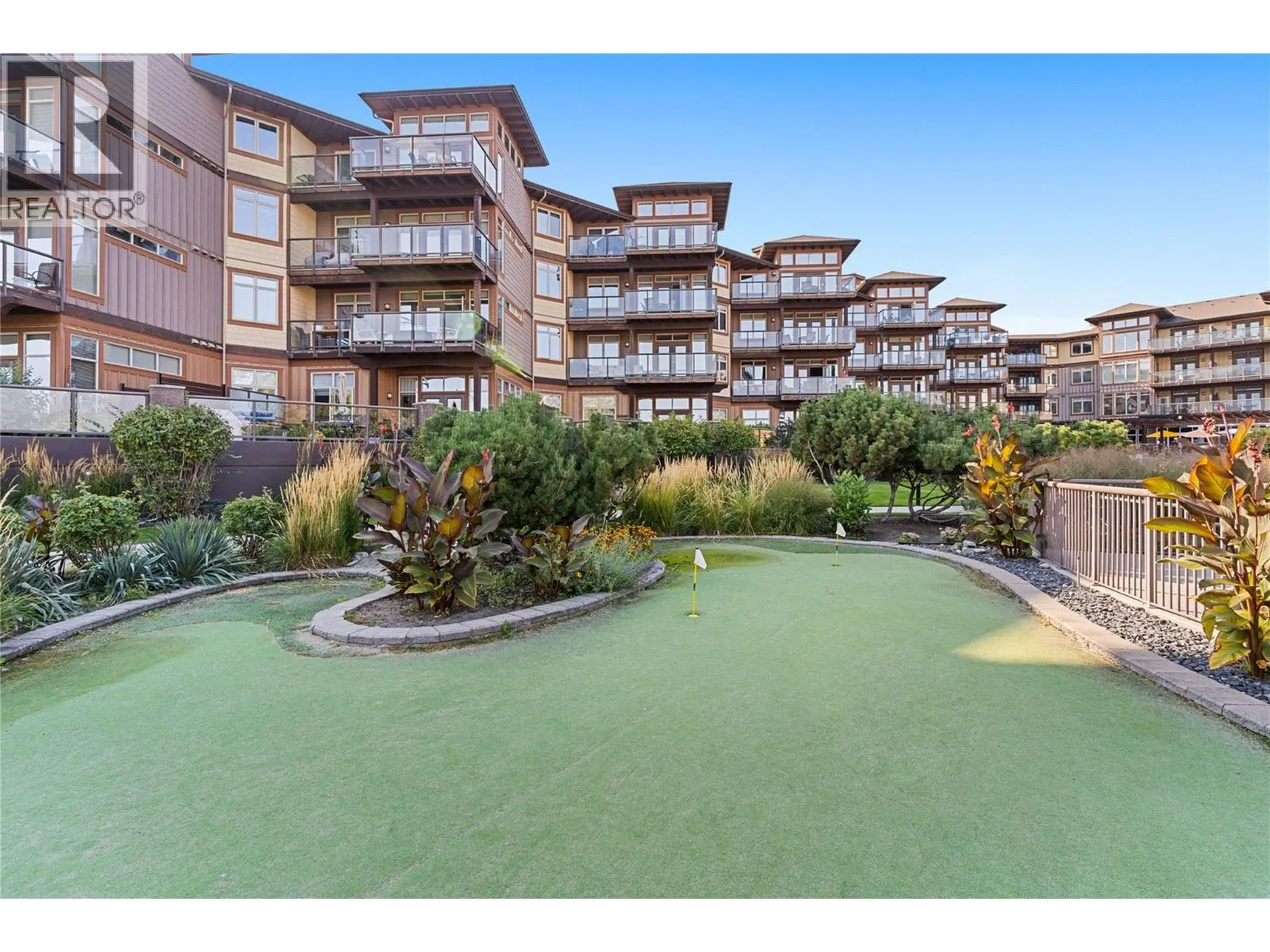 4205 Gellatly Road Unit# 238