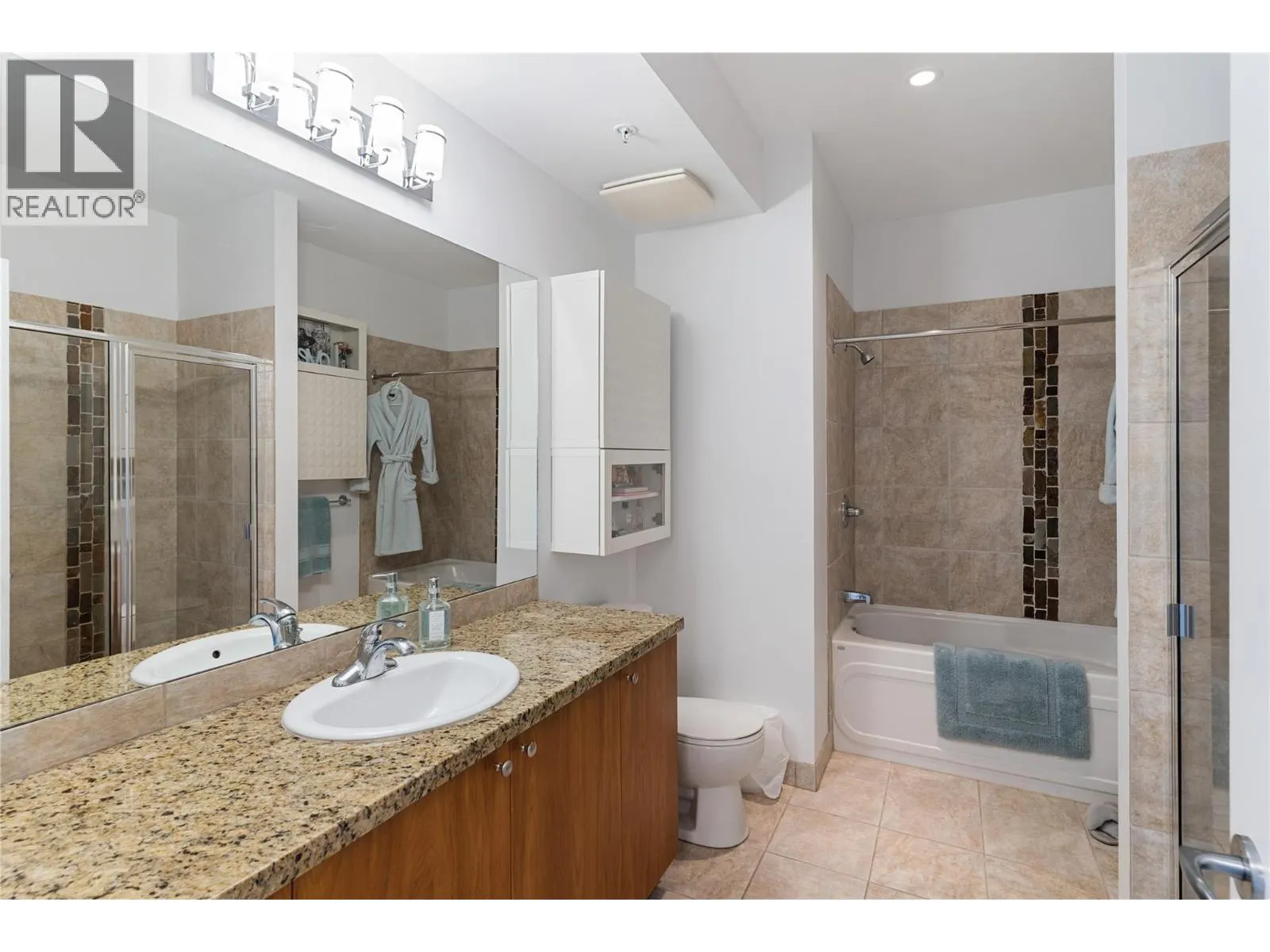 4205 Gellatly Road Unit# 238