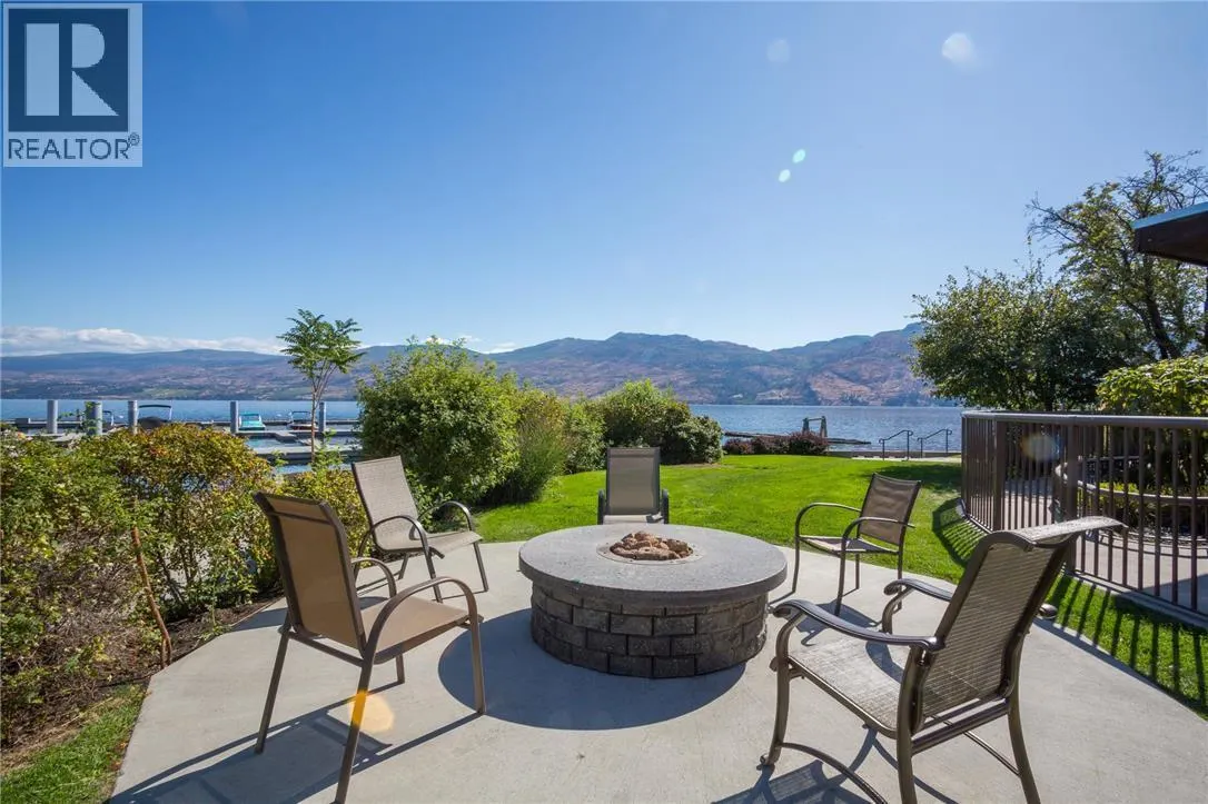4205 Gellatly Road Unit# 238