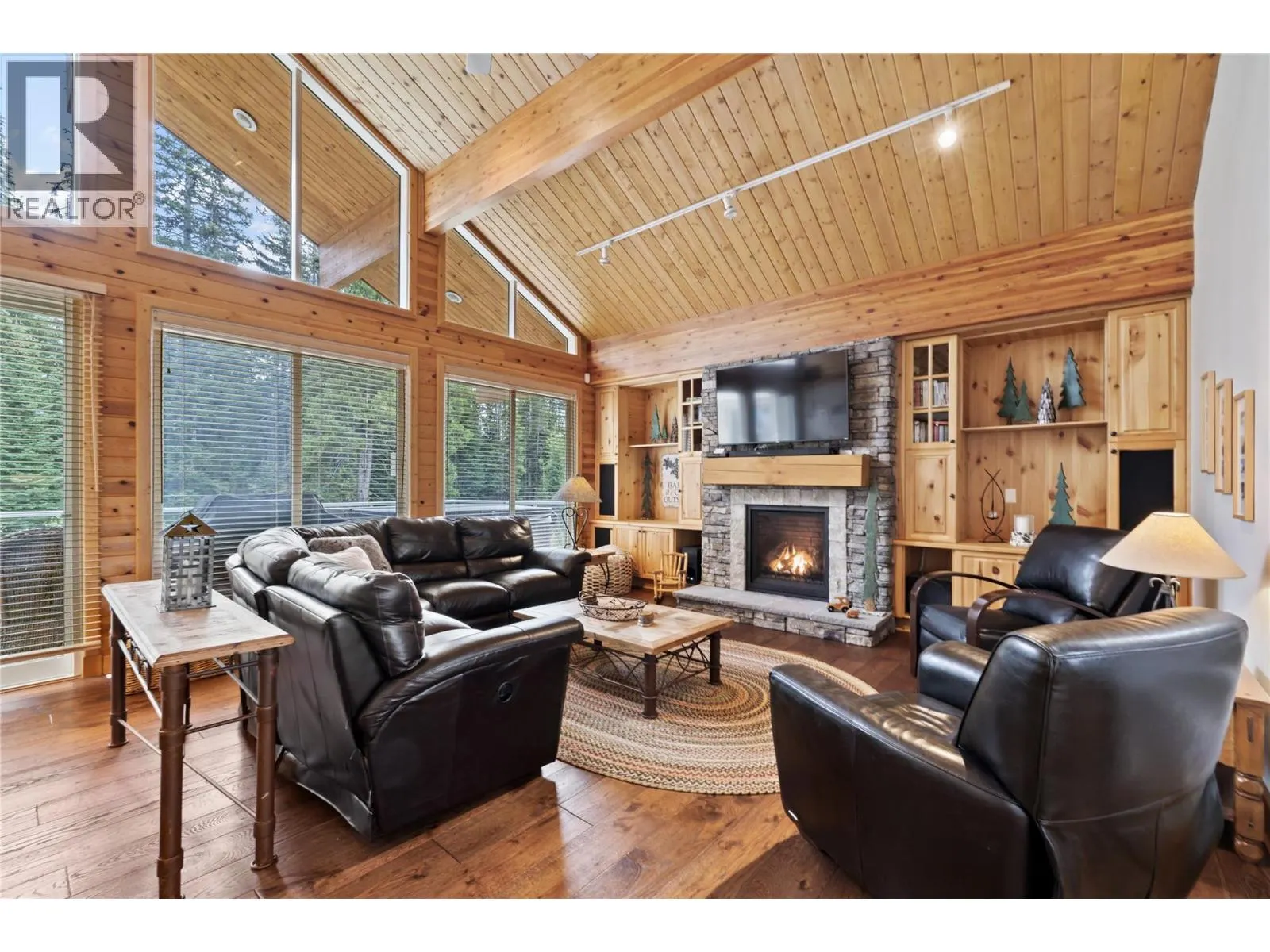 5946 Snow Pines Crescent Unit# A