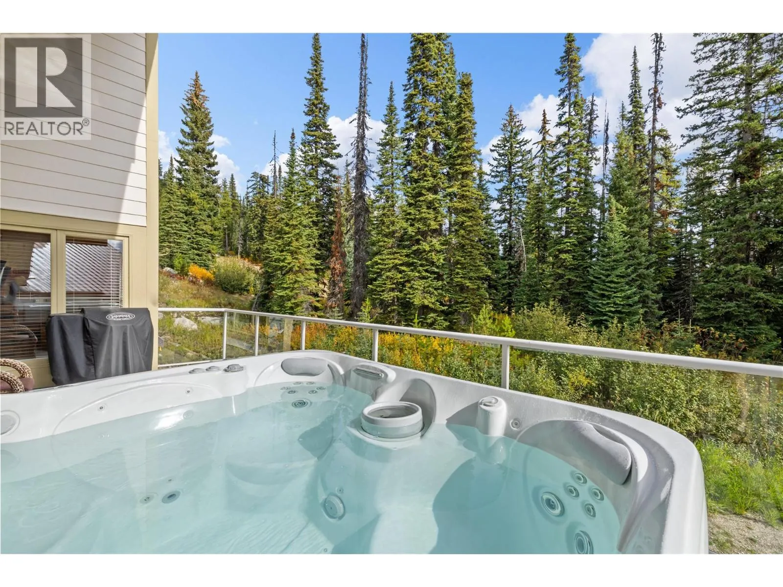 5946 Snow Pines Crescent Unit# A