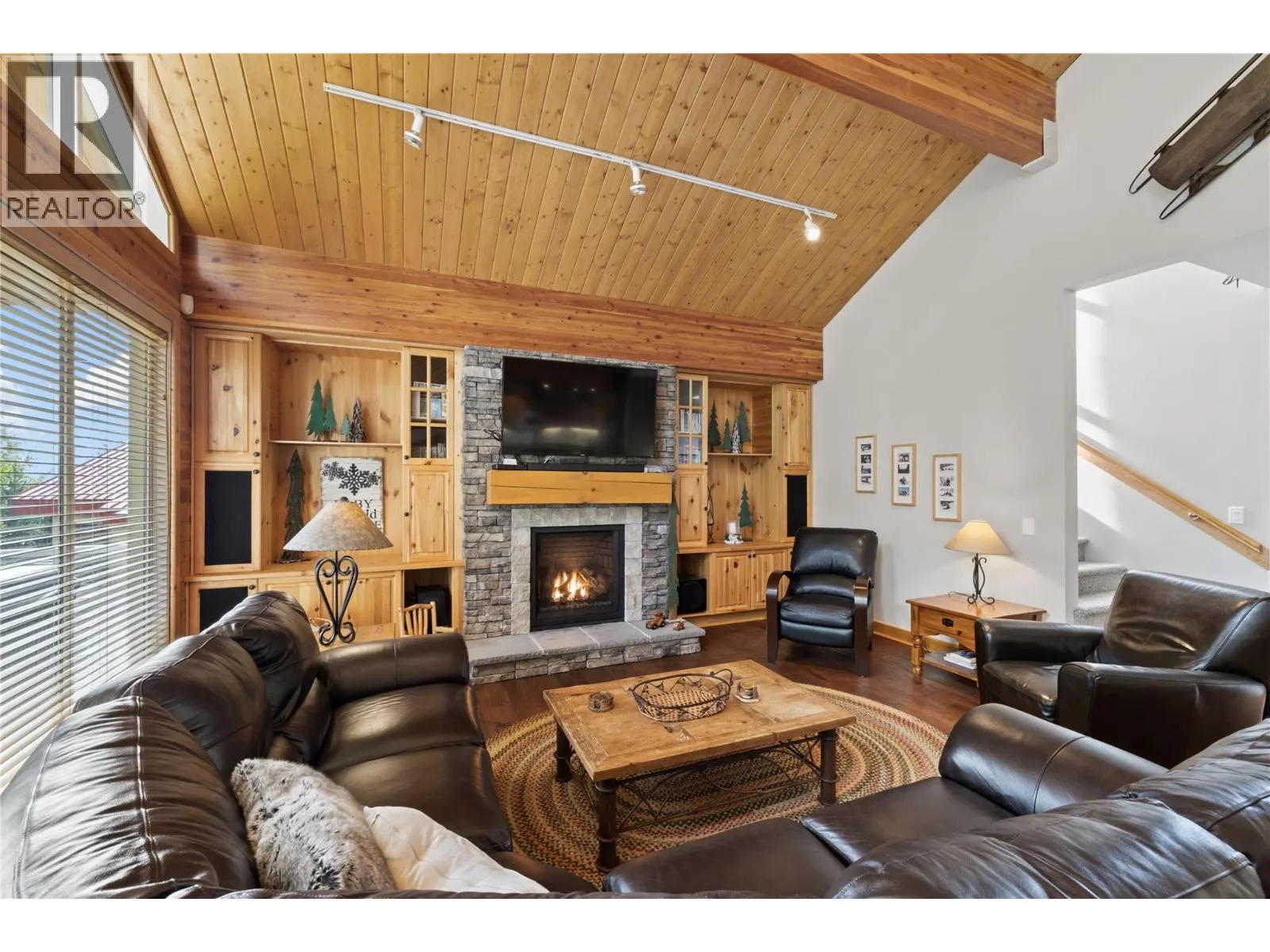 5946 Snow Pines Crescent Unit# A