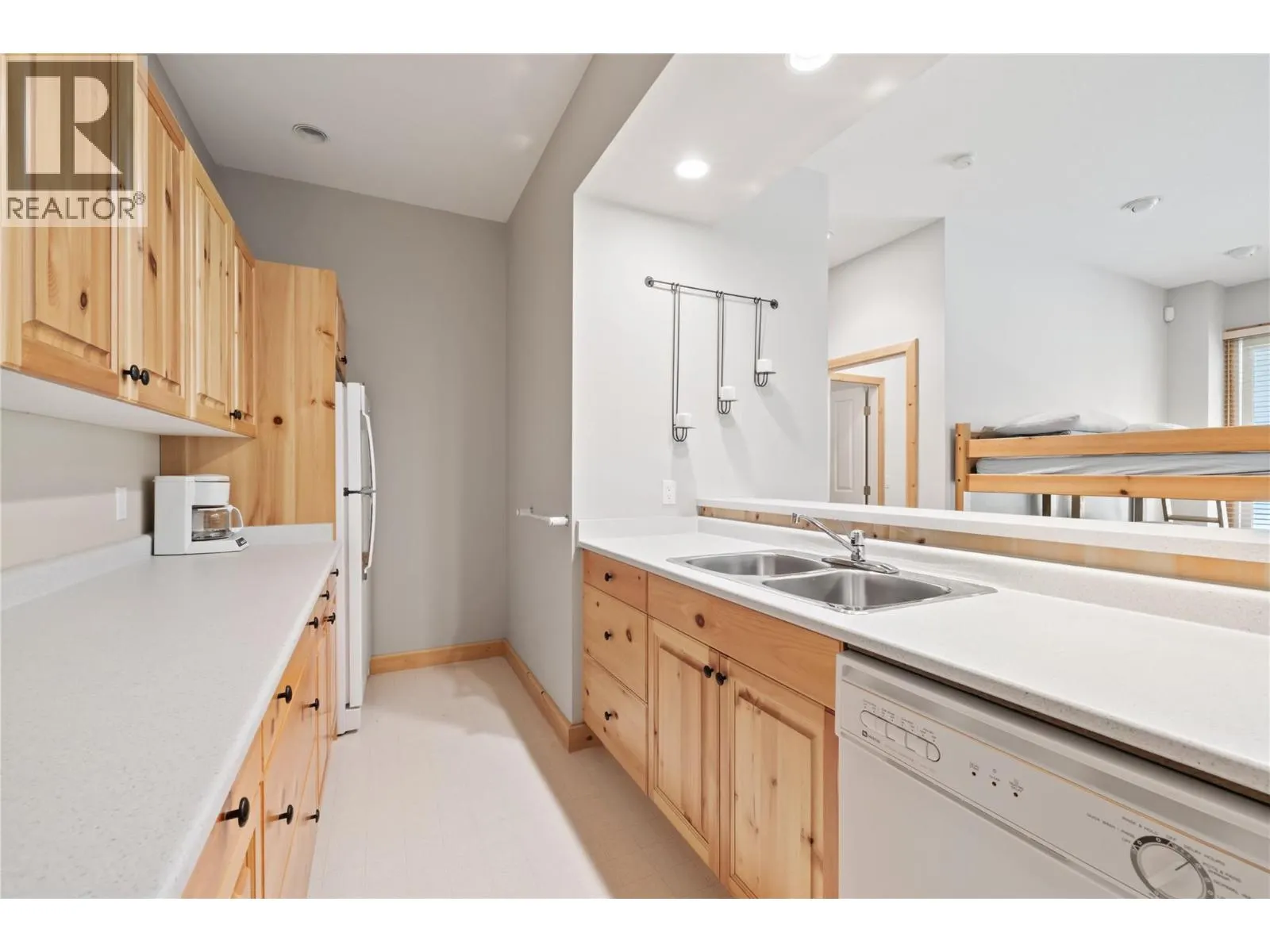 5946 Snow Pines Crescent Unit# A