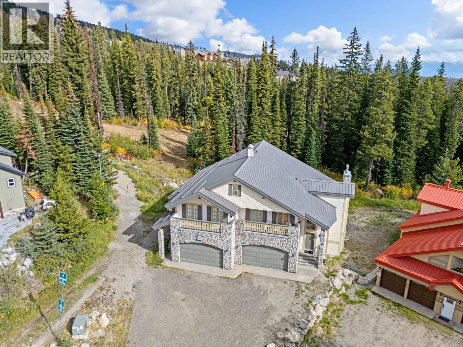 5946 Snow Pines Crescent Unit# A