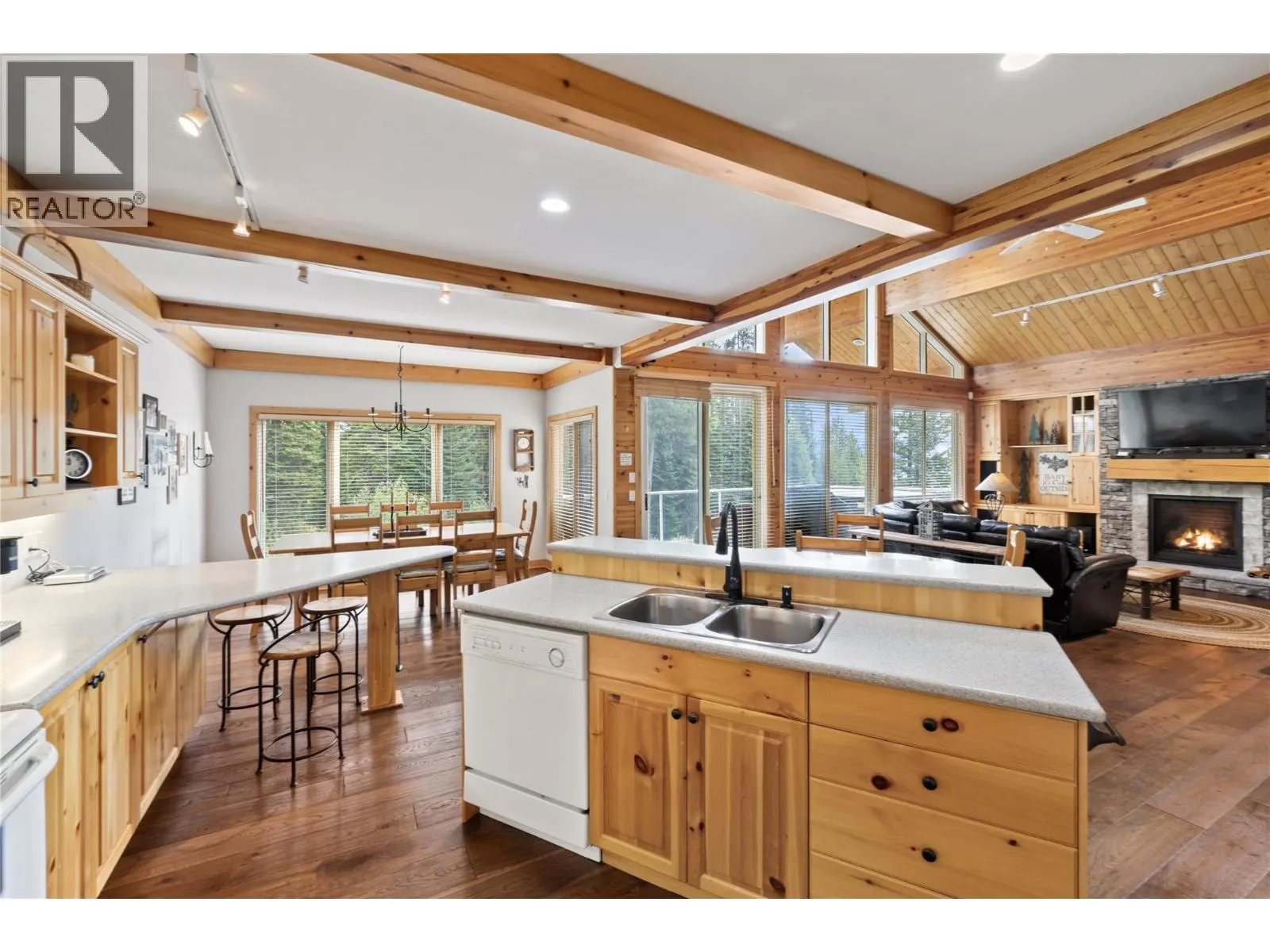 5946 Snow Pines Crescent Unit# A