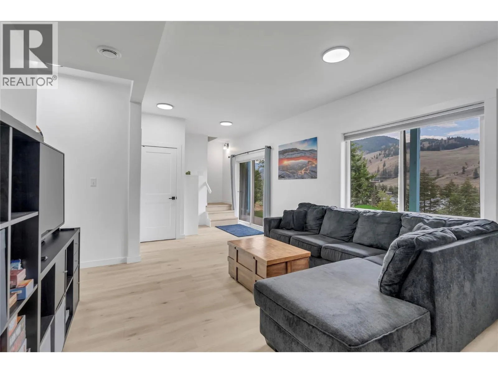 285 WESTVIEW Road