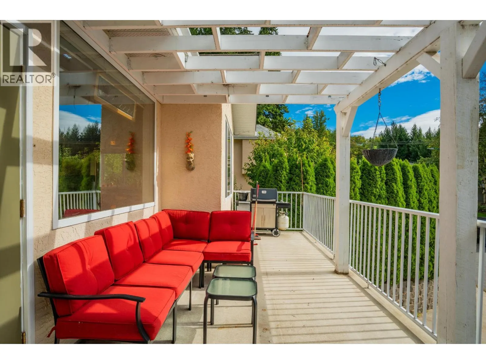3301 LABURNUM Drive