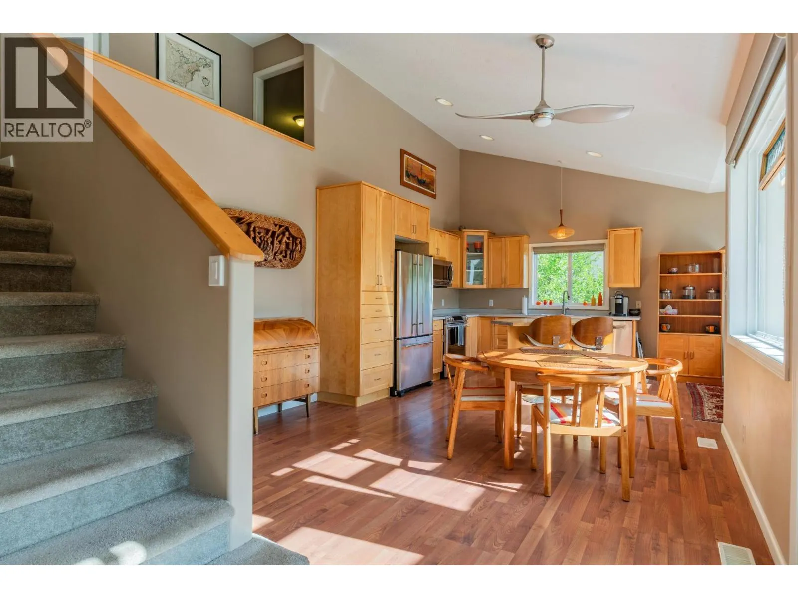 3301 LABURNUM Drive