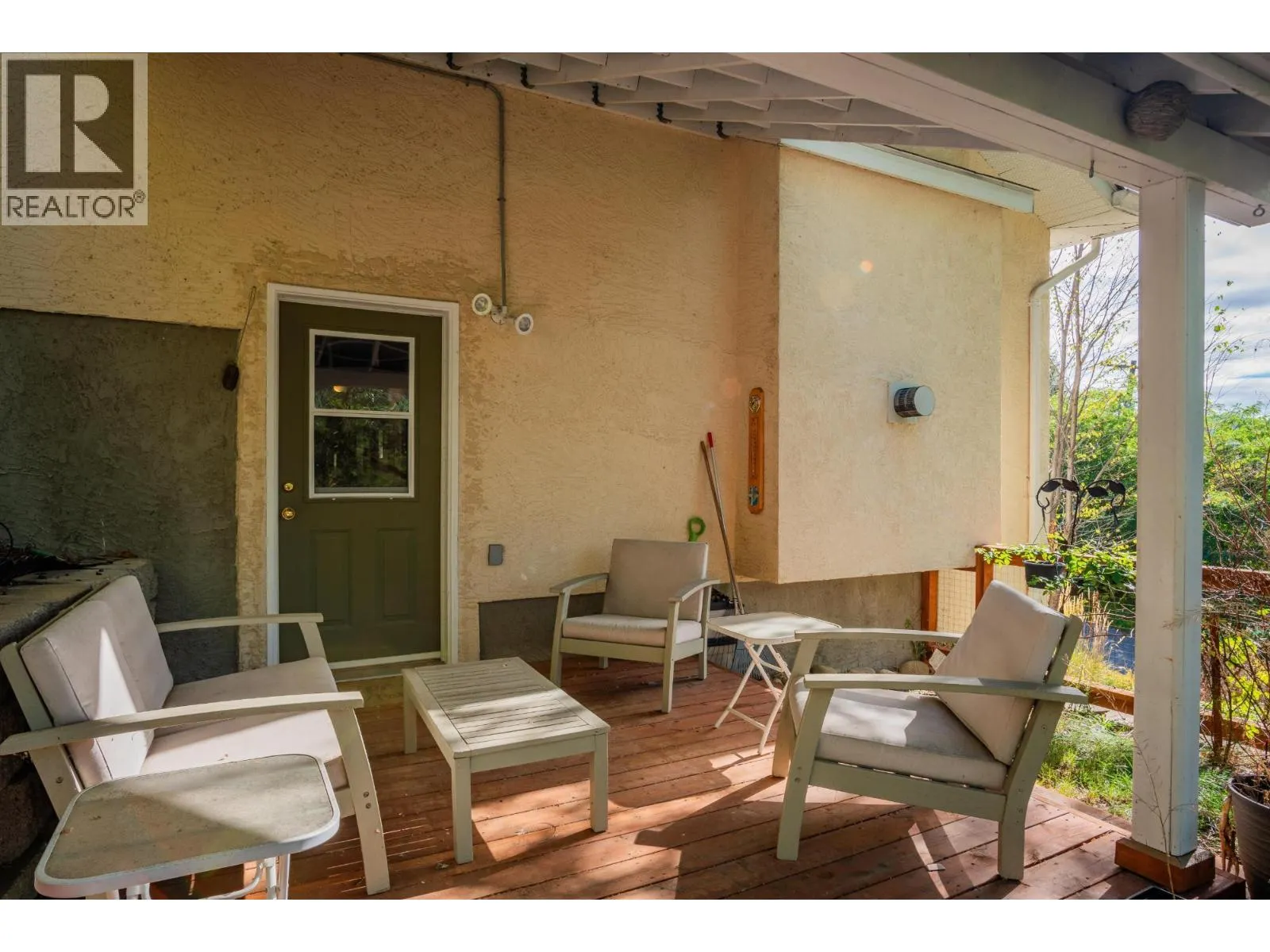 3301 LABURNUM Drive