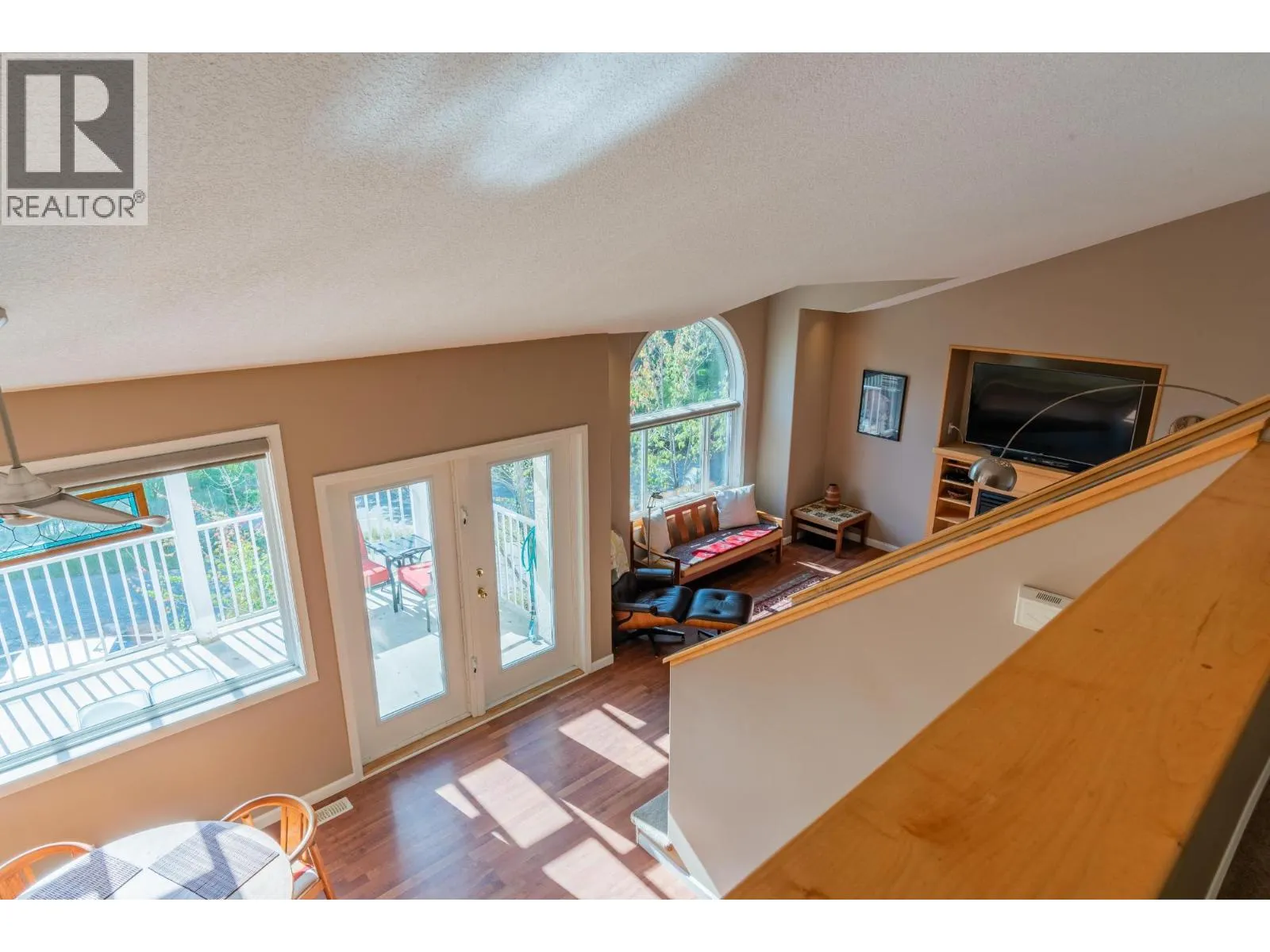 3301 LABURNUM Drive
