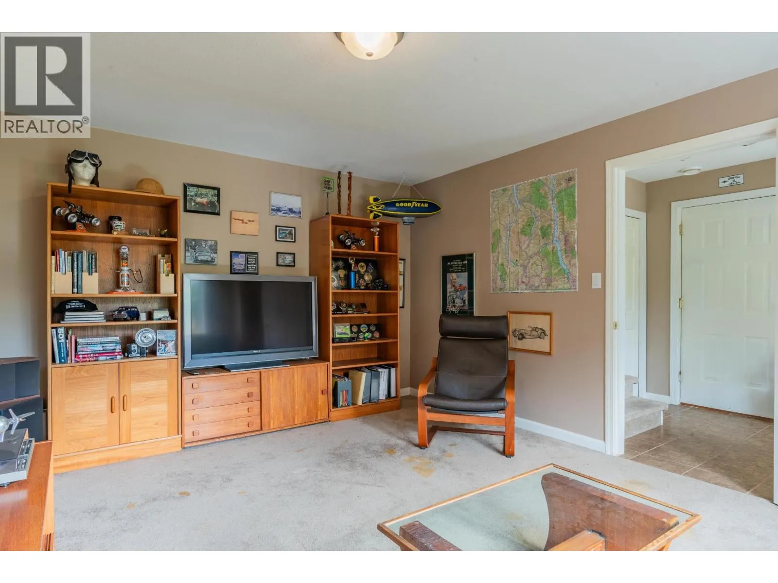 3301 LABURNUM Drive