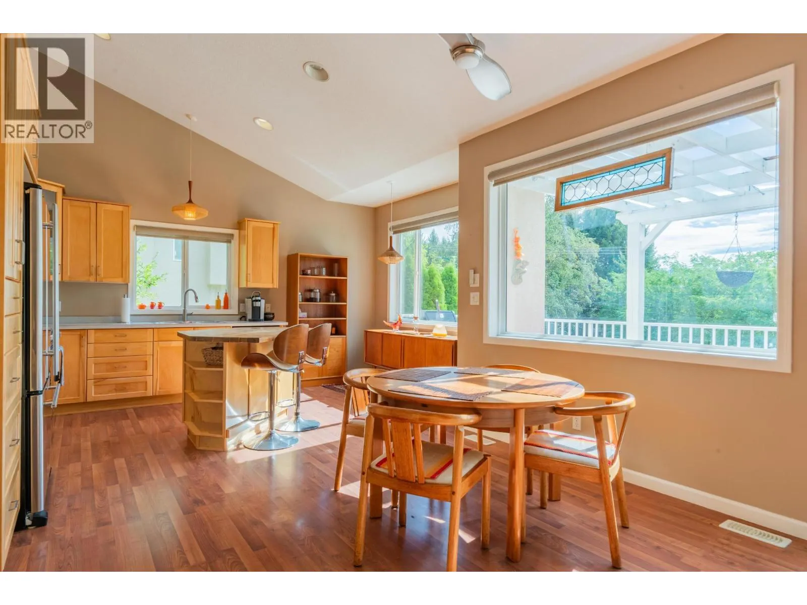 3301 LABURNUM Drive