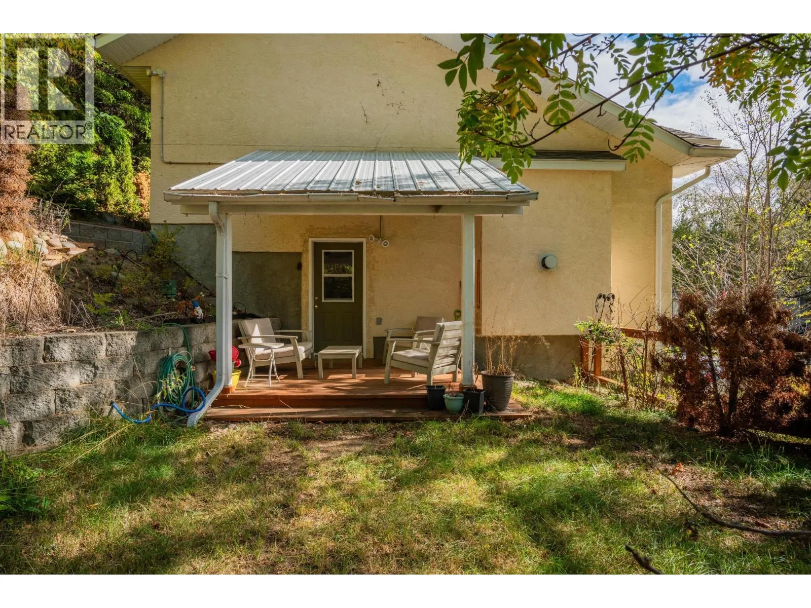 3301 LABURNUM Drive