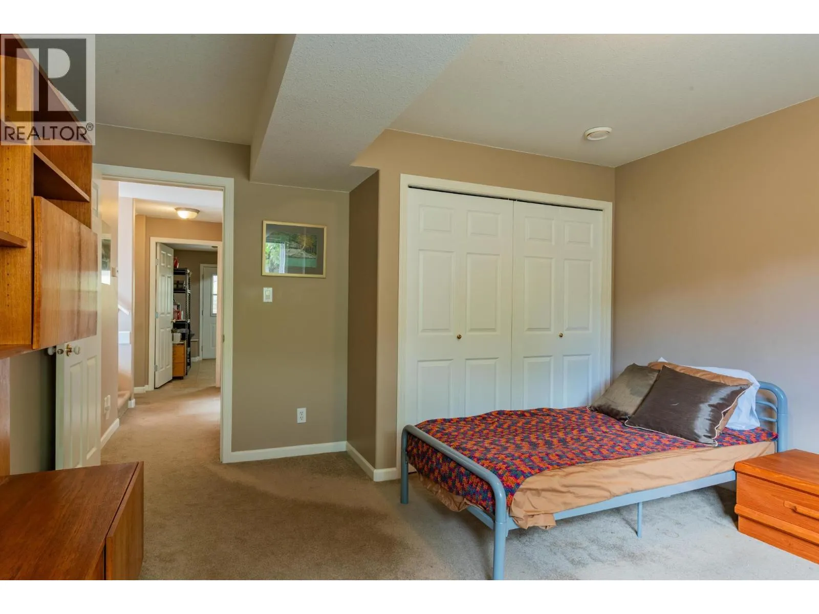 3301 LABURNUM Drive