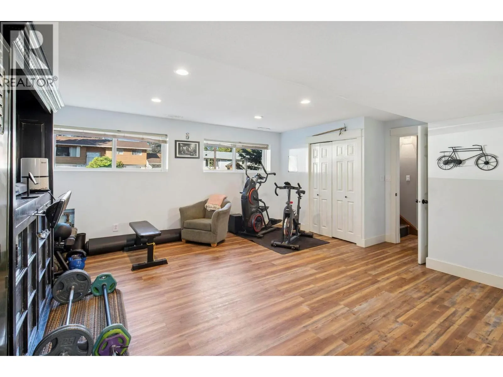 7901 Giles Drive