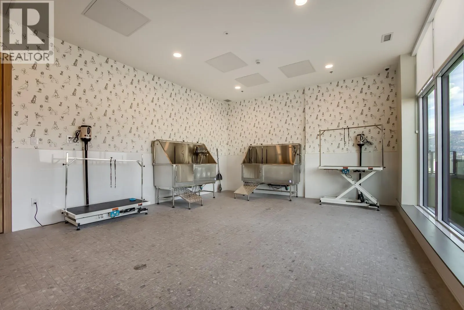 238 Leon Avenue Unit# 1504