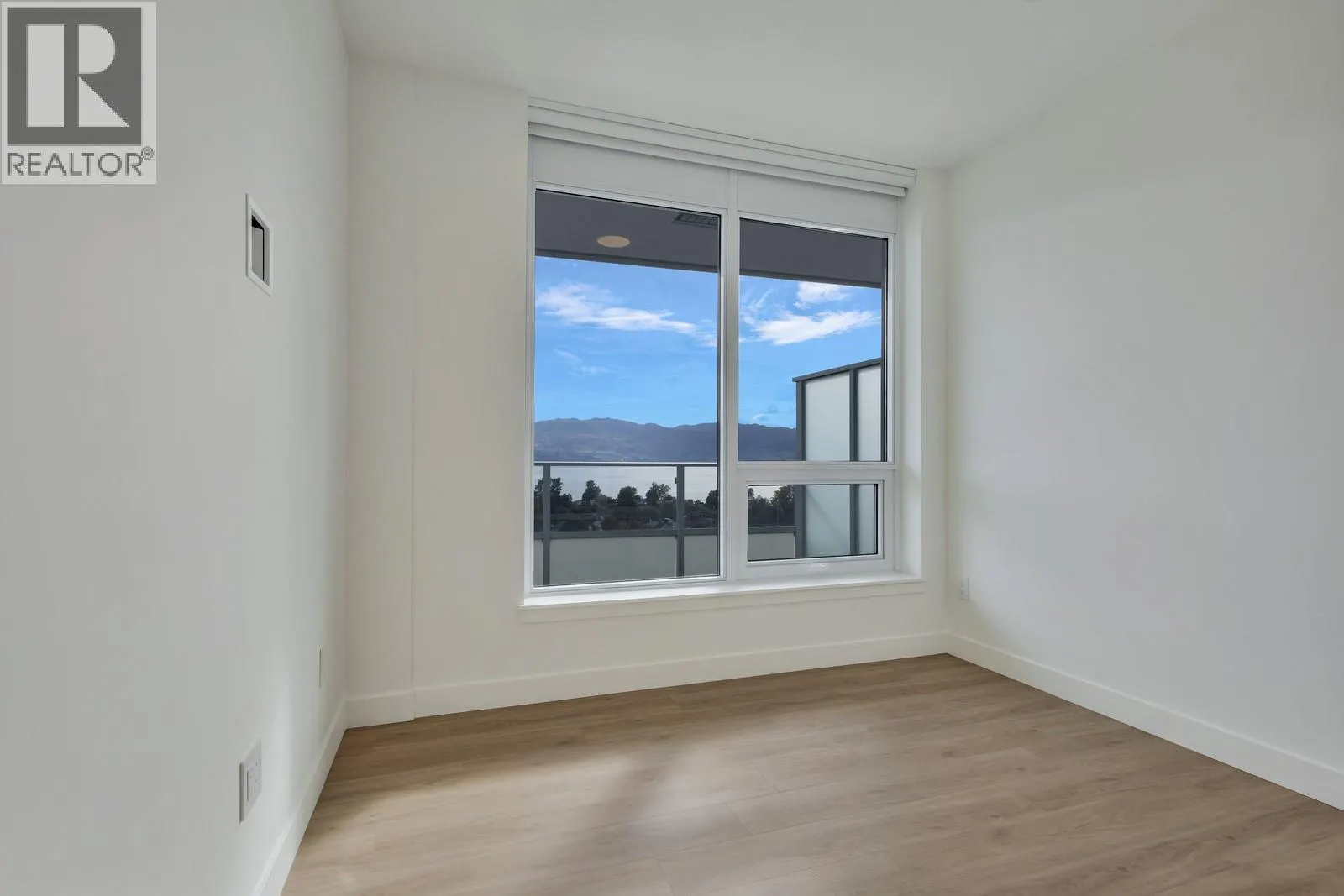 238 Leon Avenue Unit# 1504