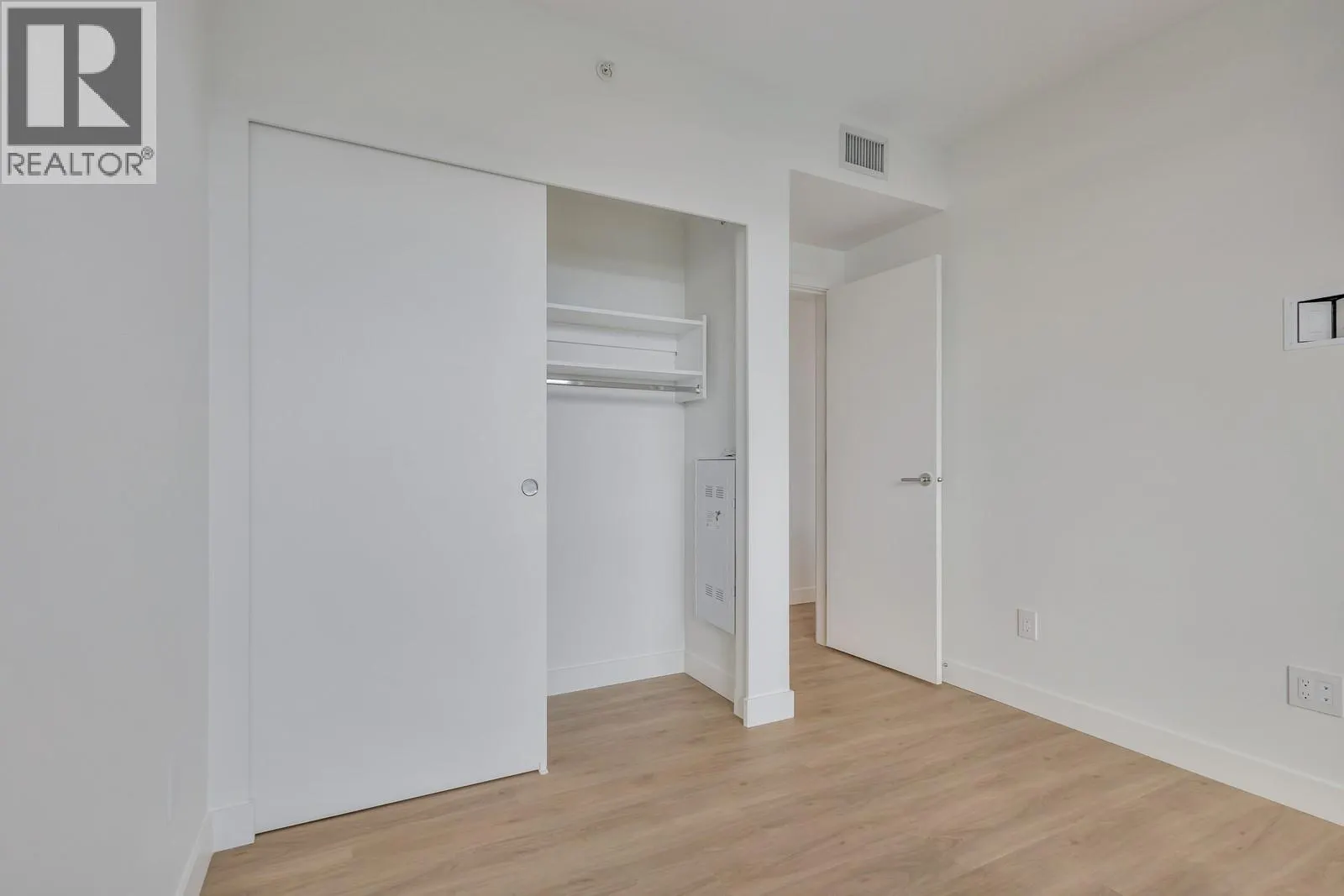 238 Leon Avenue Unit# 1504