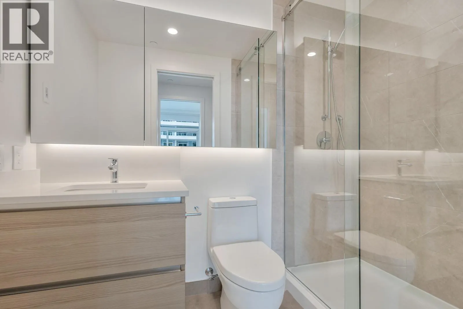 238 Leon Avenue Unit# 1504