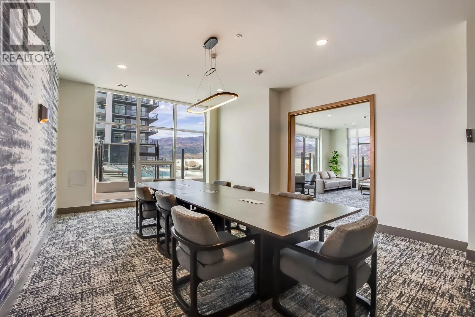 238 Leon Avenue Unit# 1504