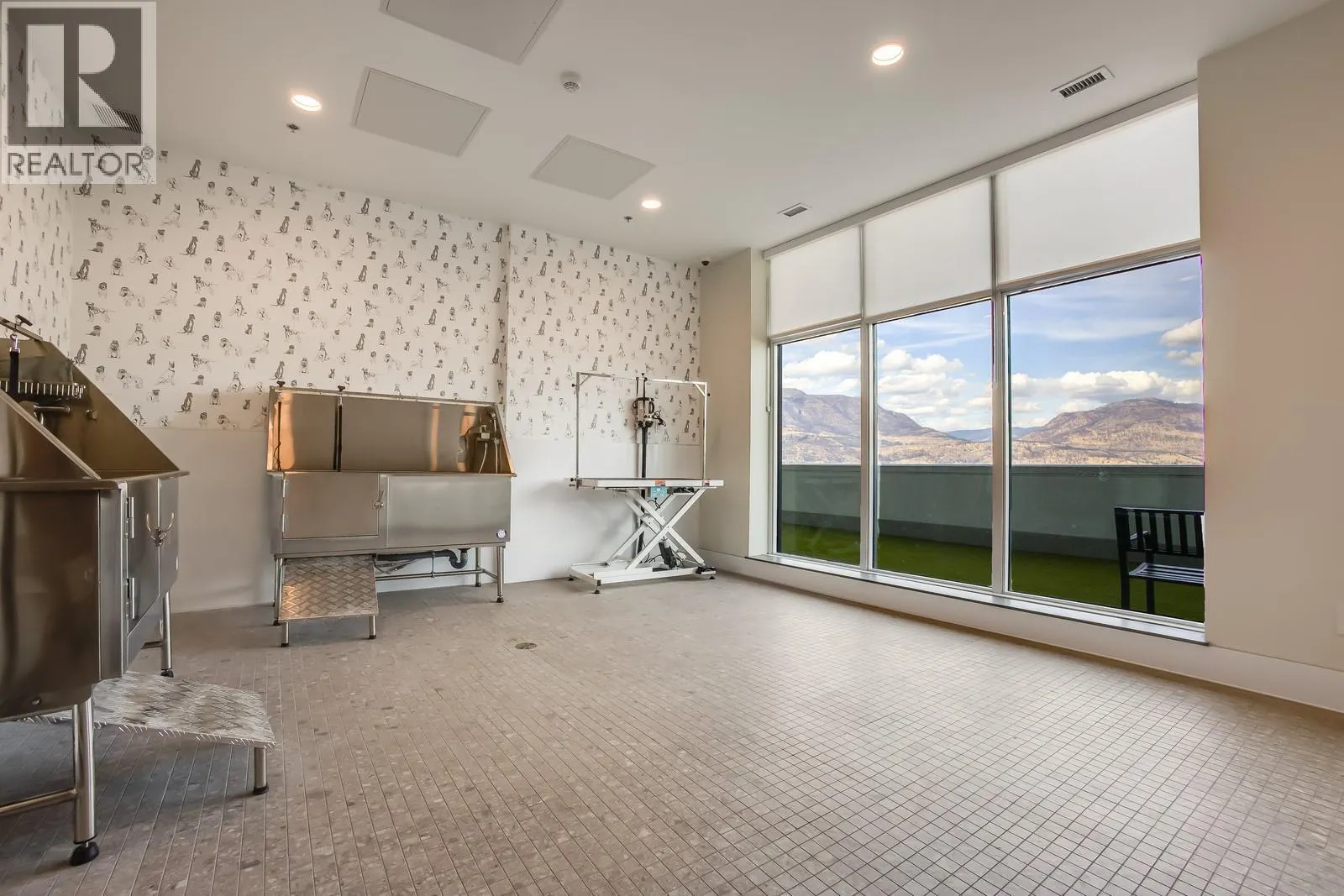 238 Leon Avenue Unit# 1504
