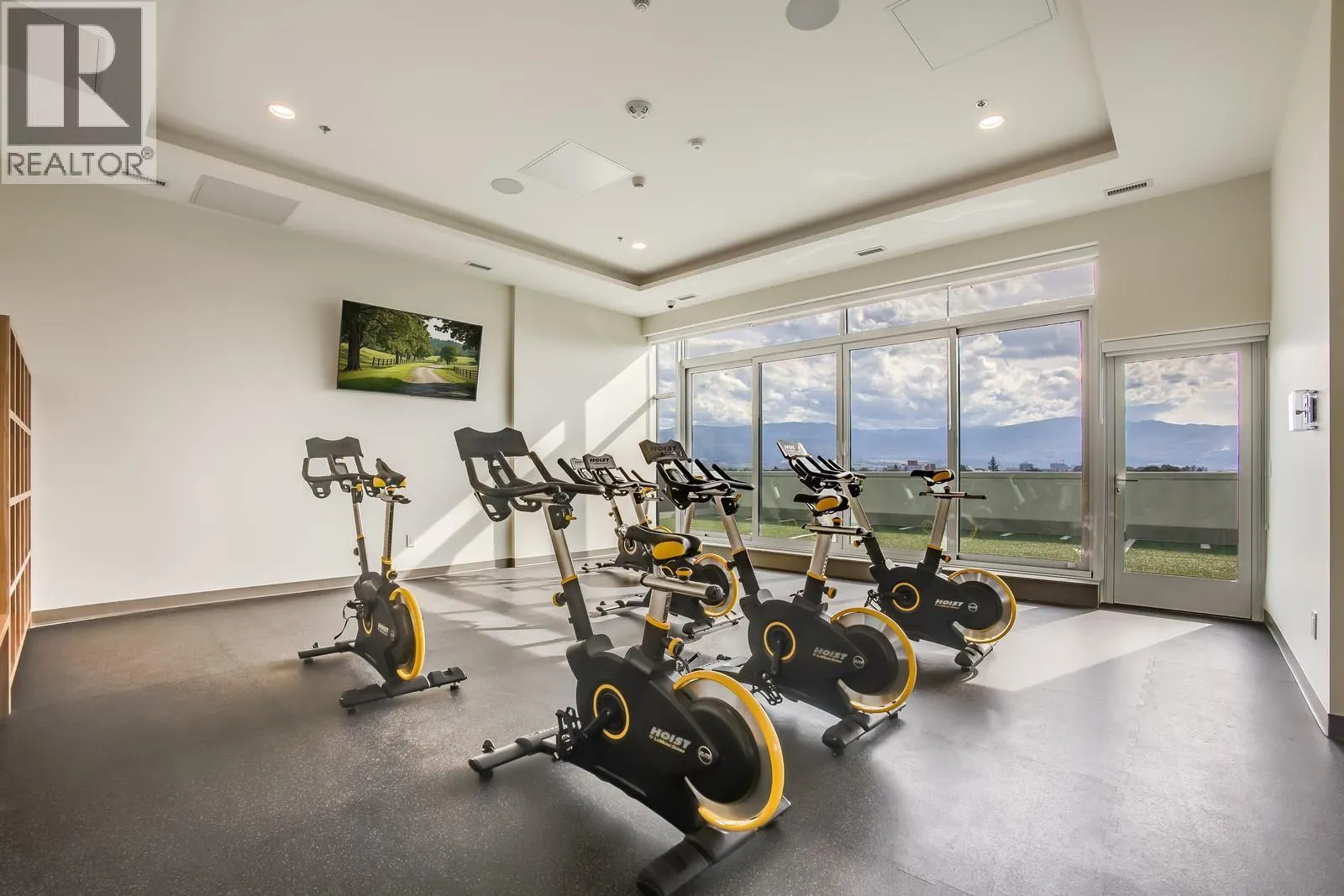 238 Leon Avenue Unit# 1504