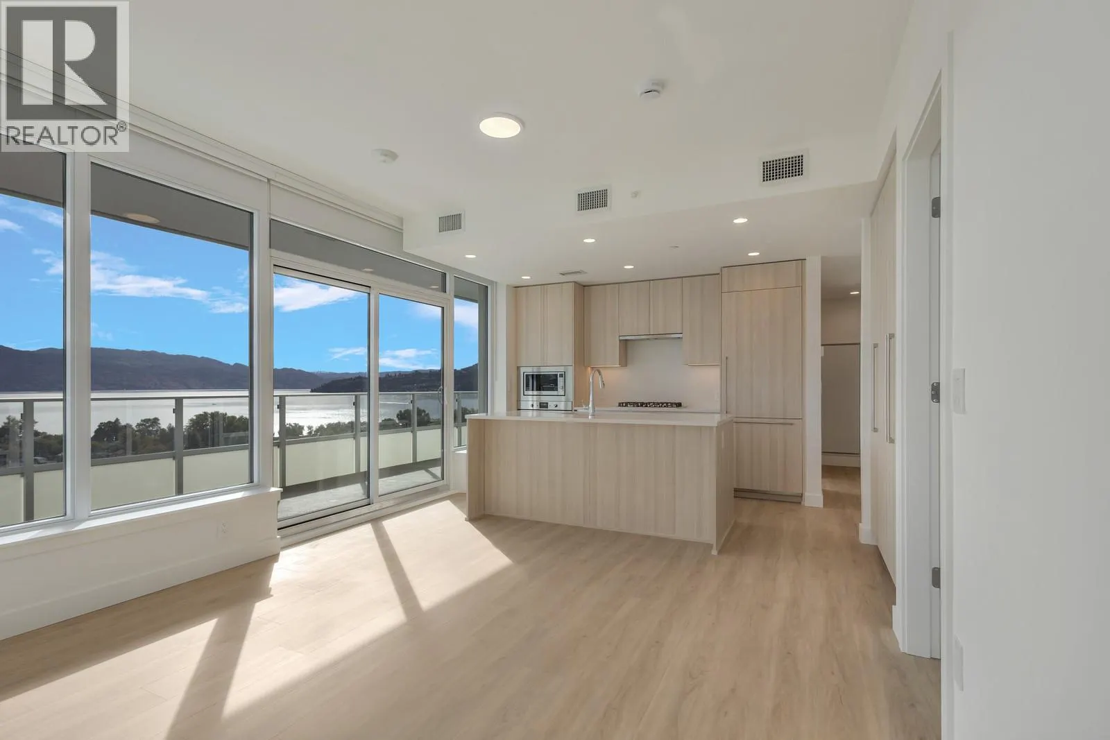 238 Leon Avenue Unit# 1504