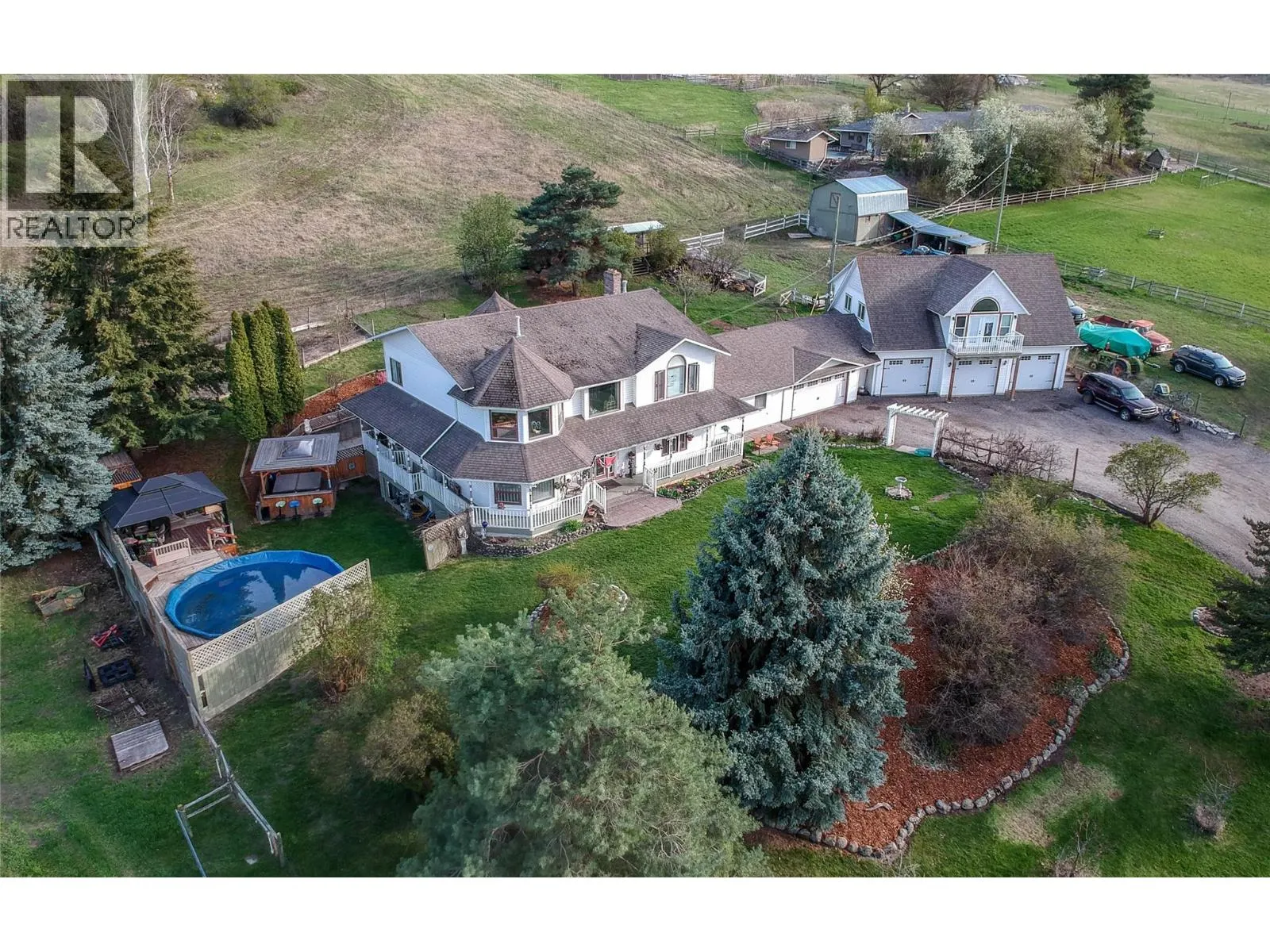 6655 Cosens Bay Road