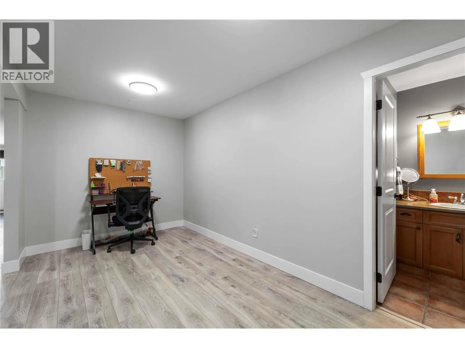 1548 ASSINIBOINE Road
