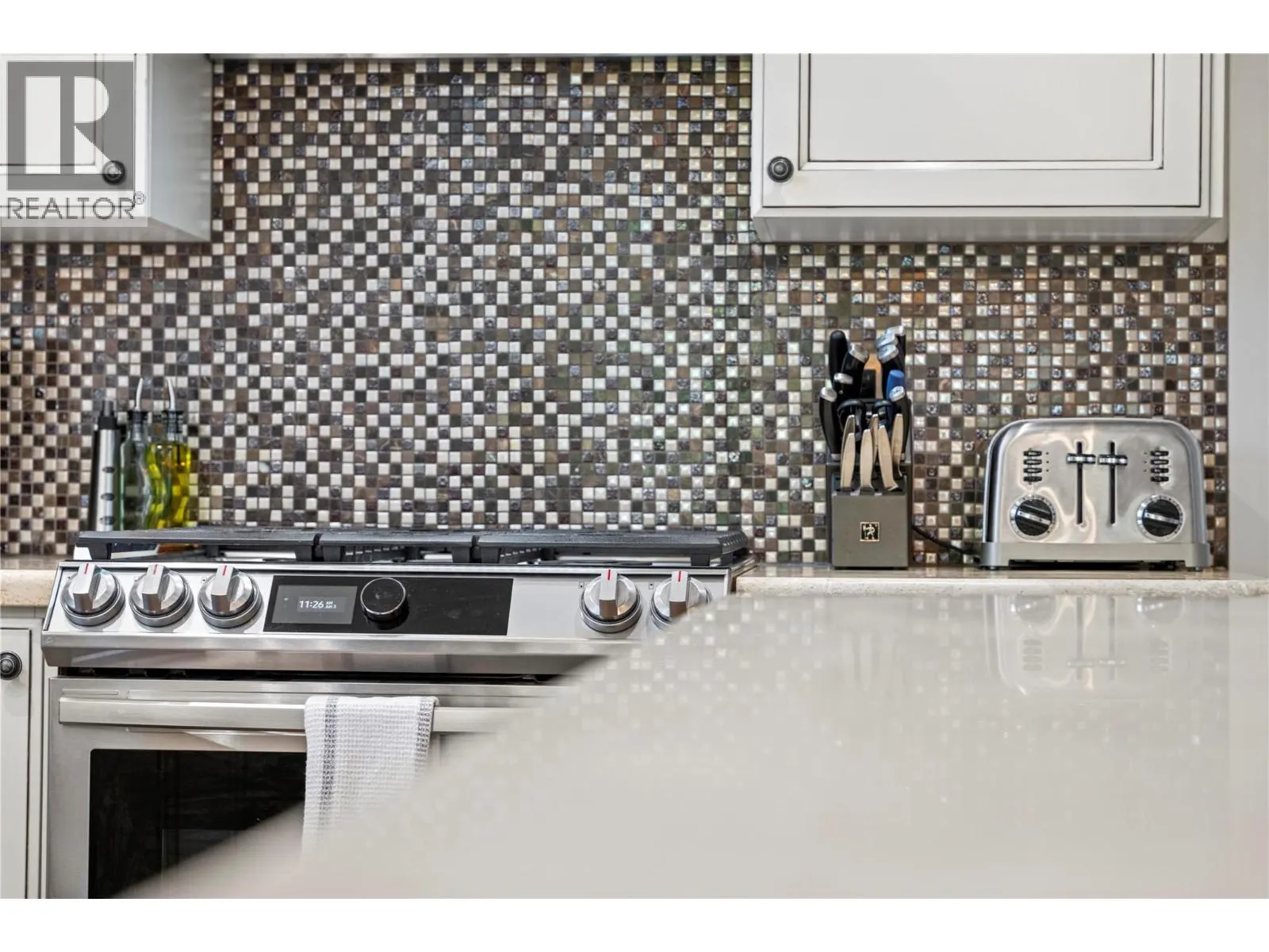 1548 ASSINIBOINE Road