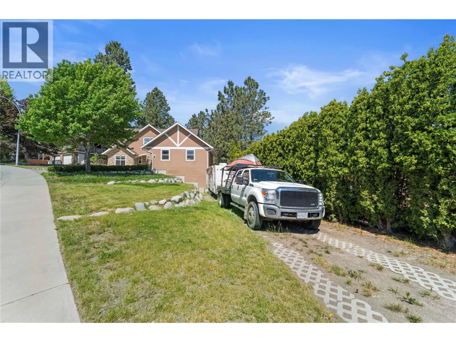1548 ASSINIBOINE Road