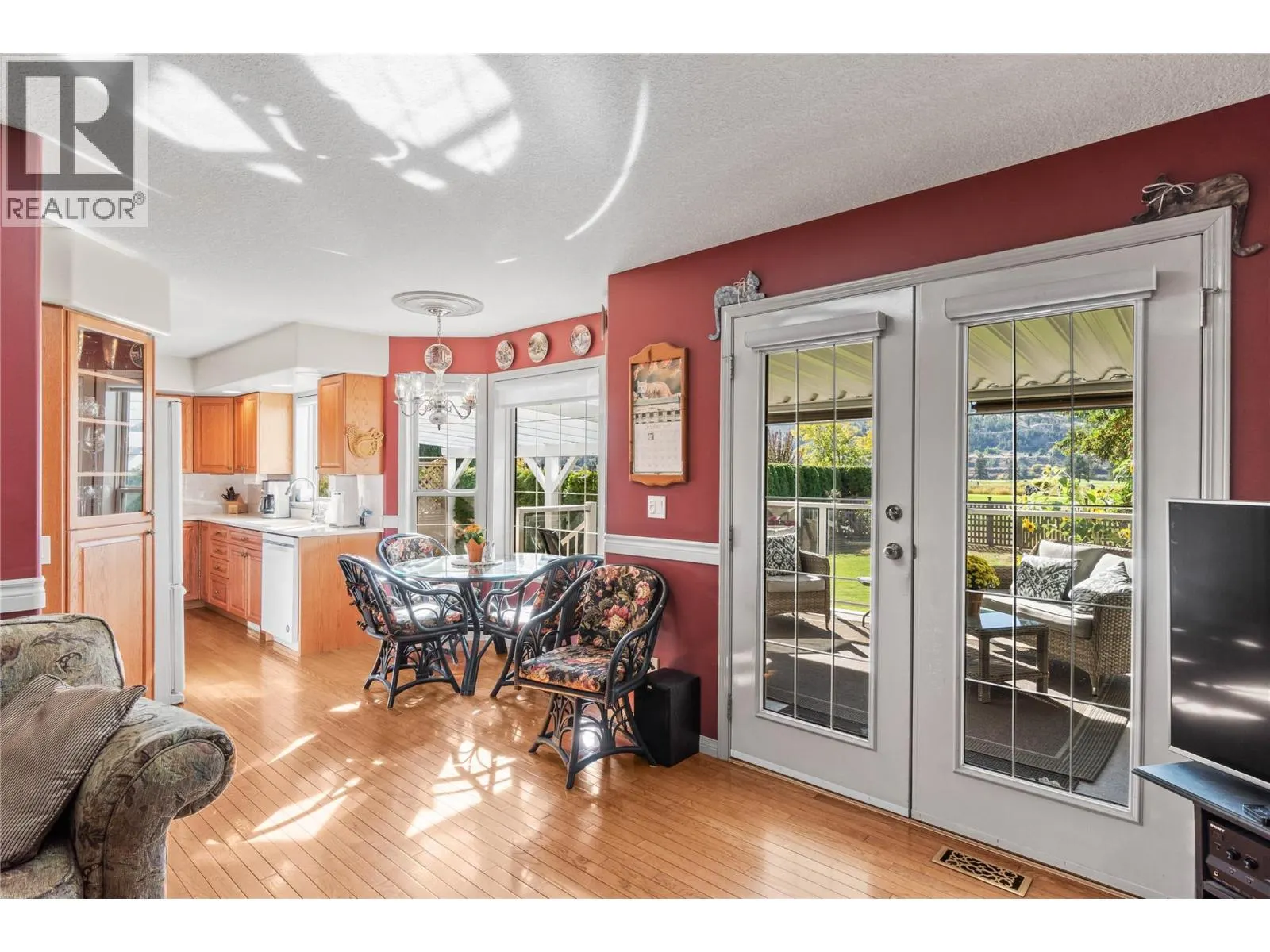 3689 Navatanee Drive