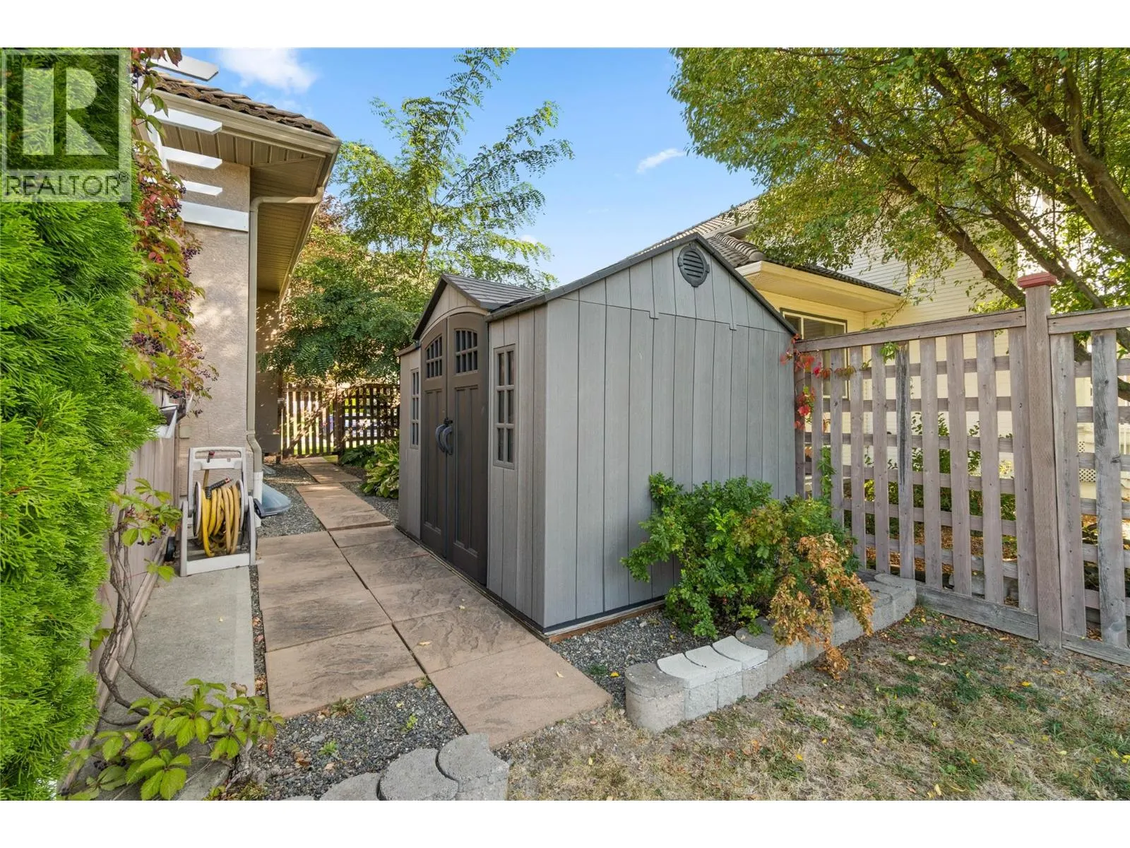 3689 Navatanee Drive