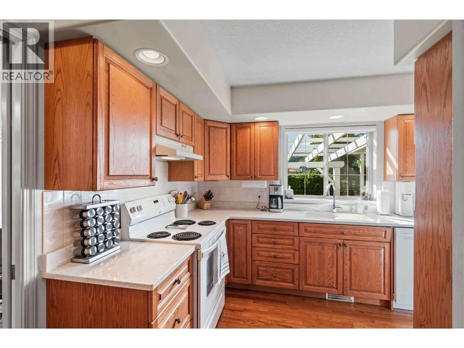 3689 Navatanee Drive
