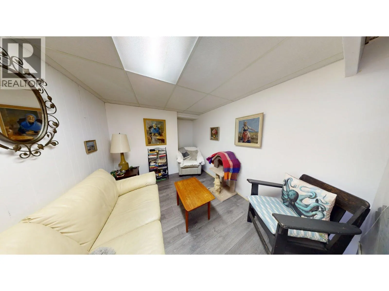3130 Iris Crescent