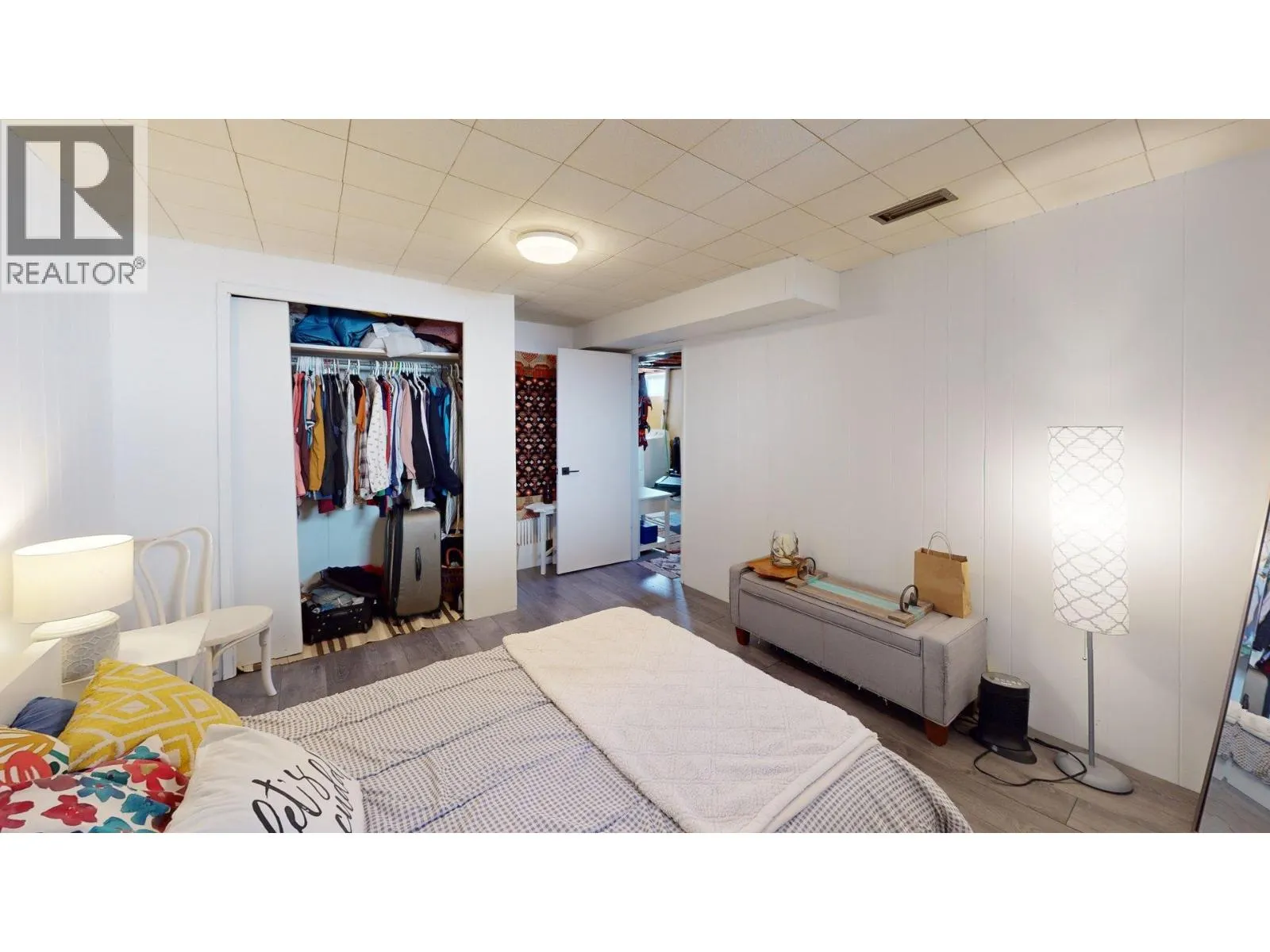 3130 Iris Crescent