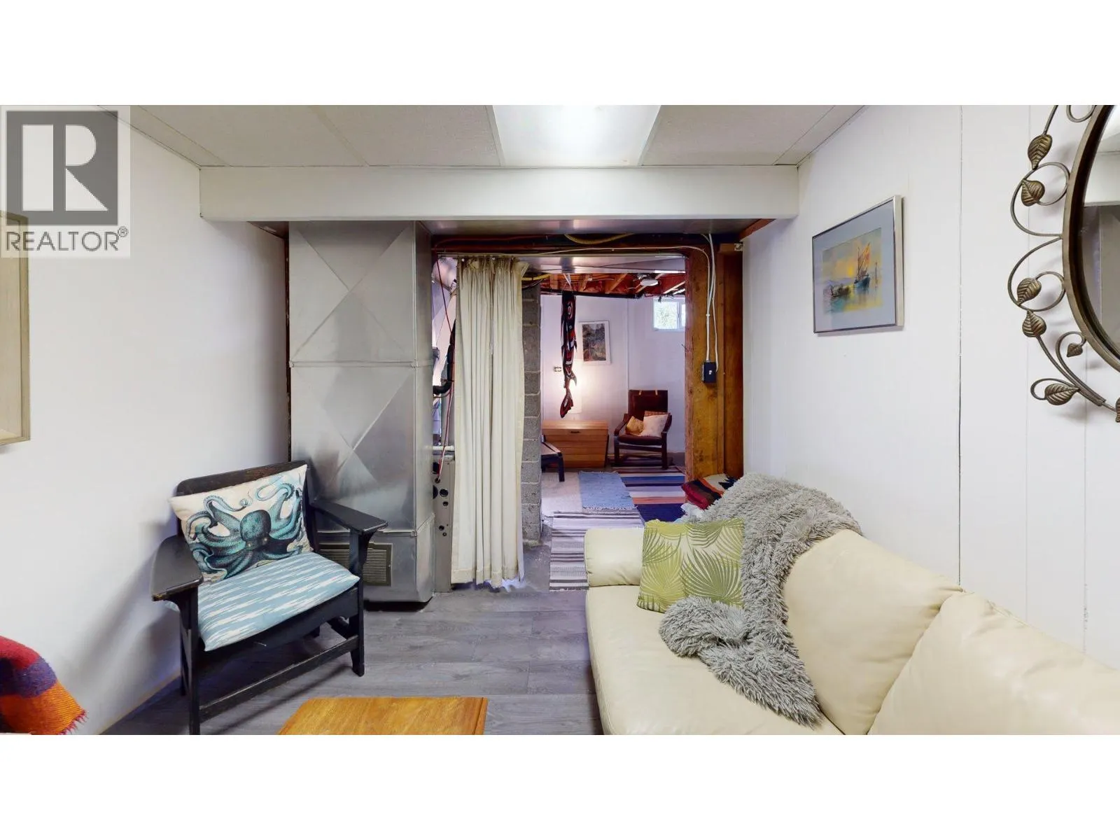 3130 Iris Crescent