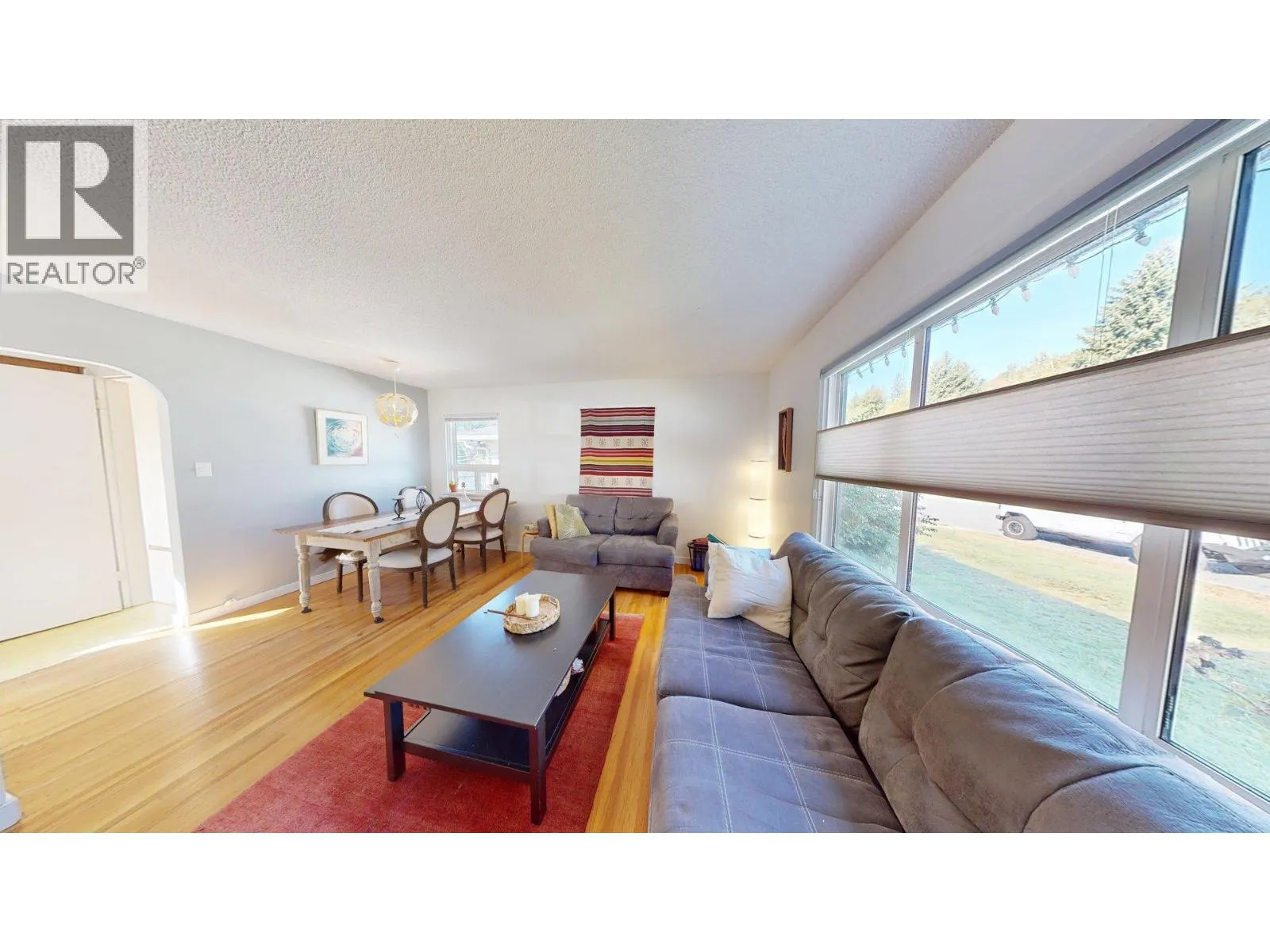 3130 Iris Crescent