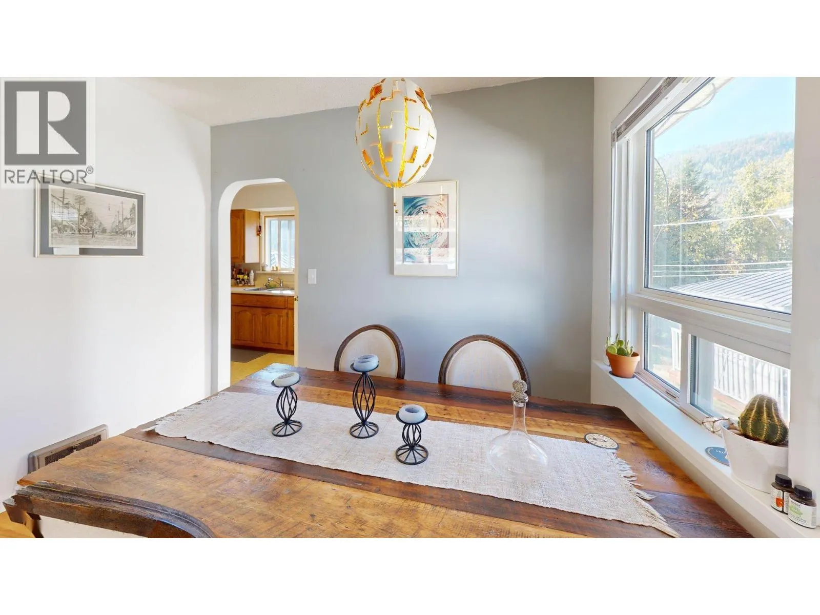 3130 Iris Crescent