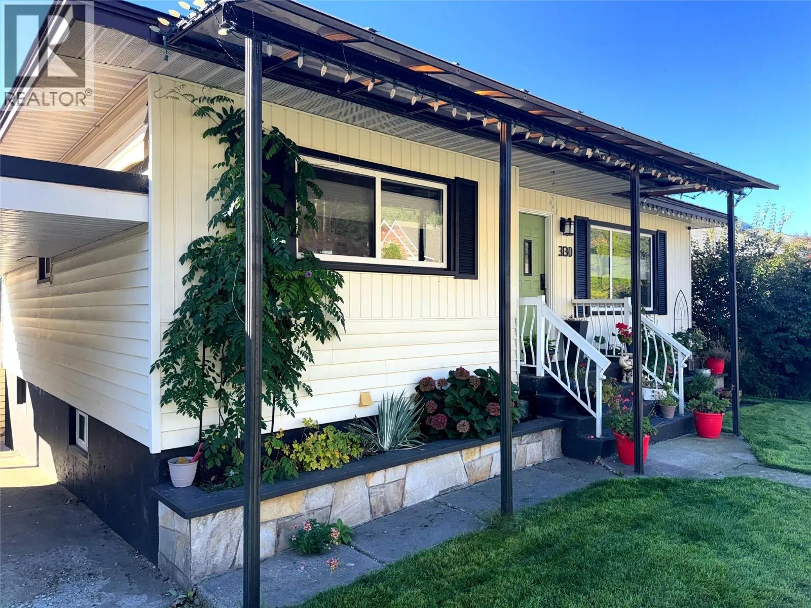 3130 Iris Crescent