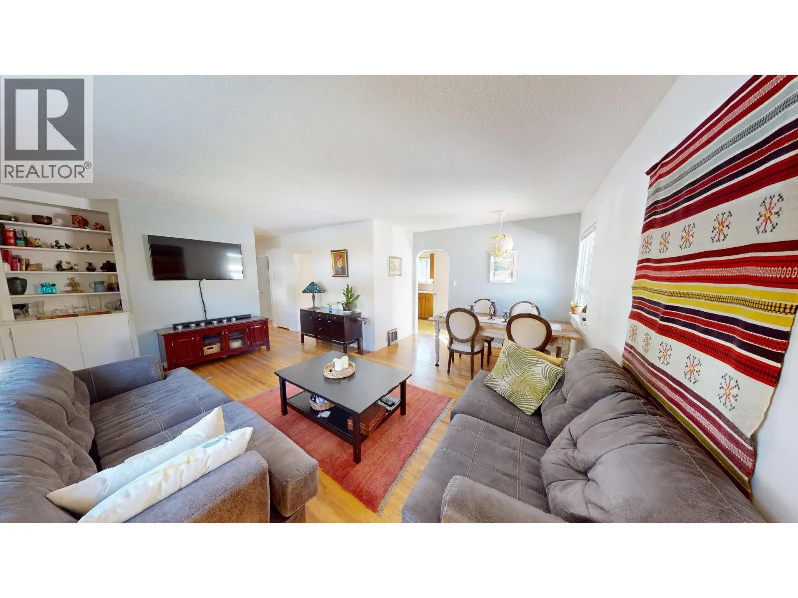3130 Iris Crescent