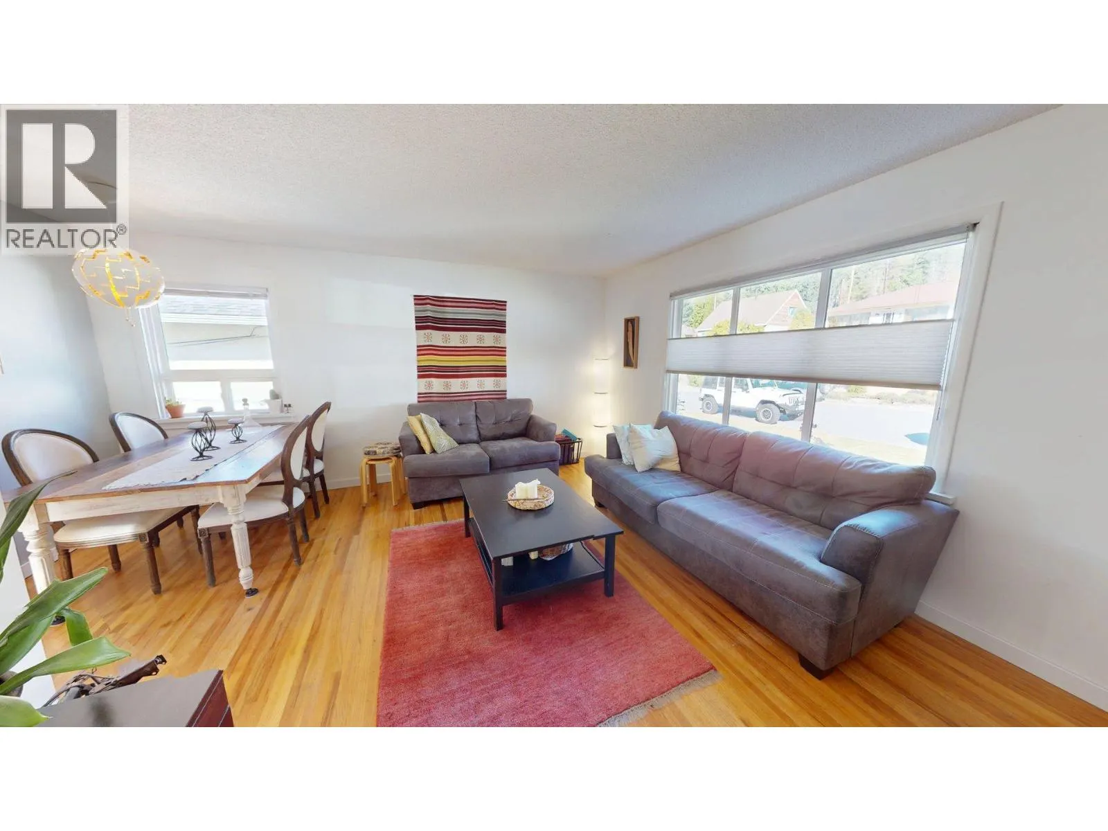 3130 Iris Crescent