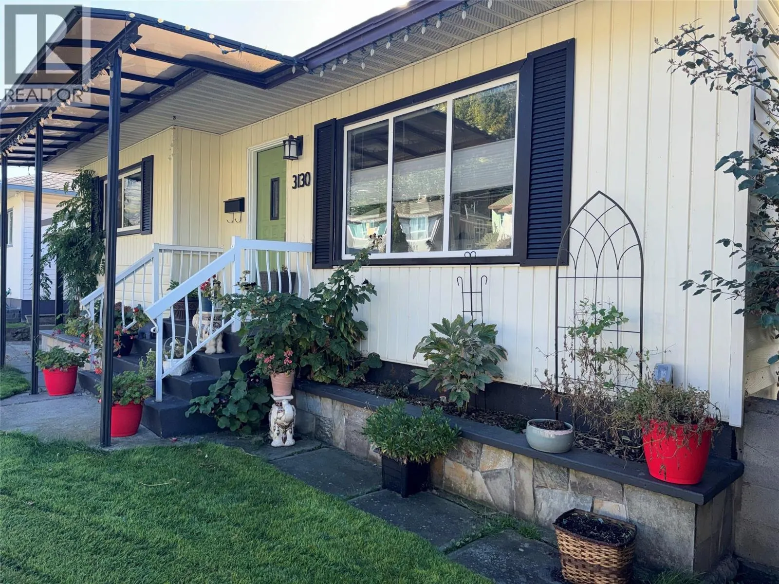 3130 Iris Crescent