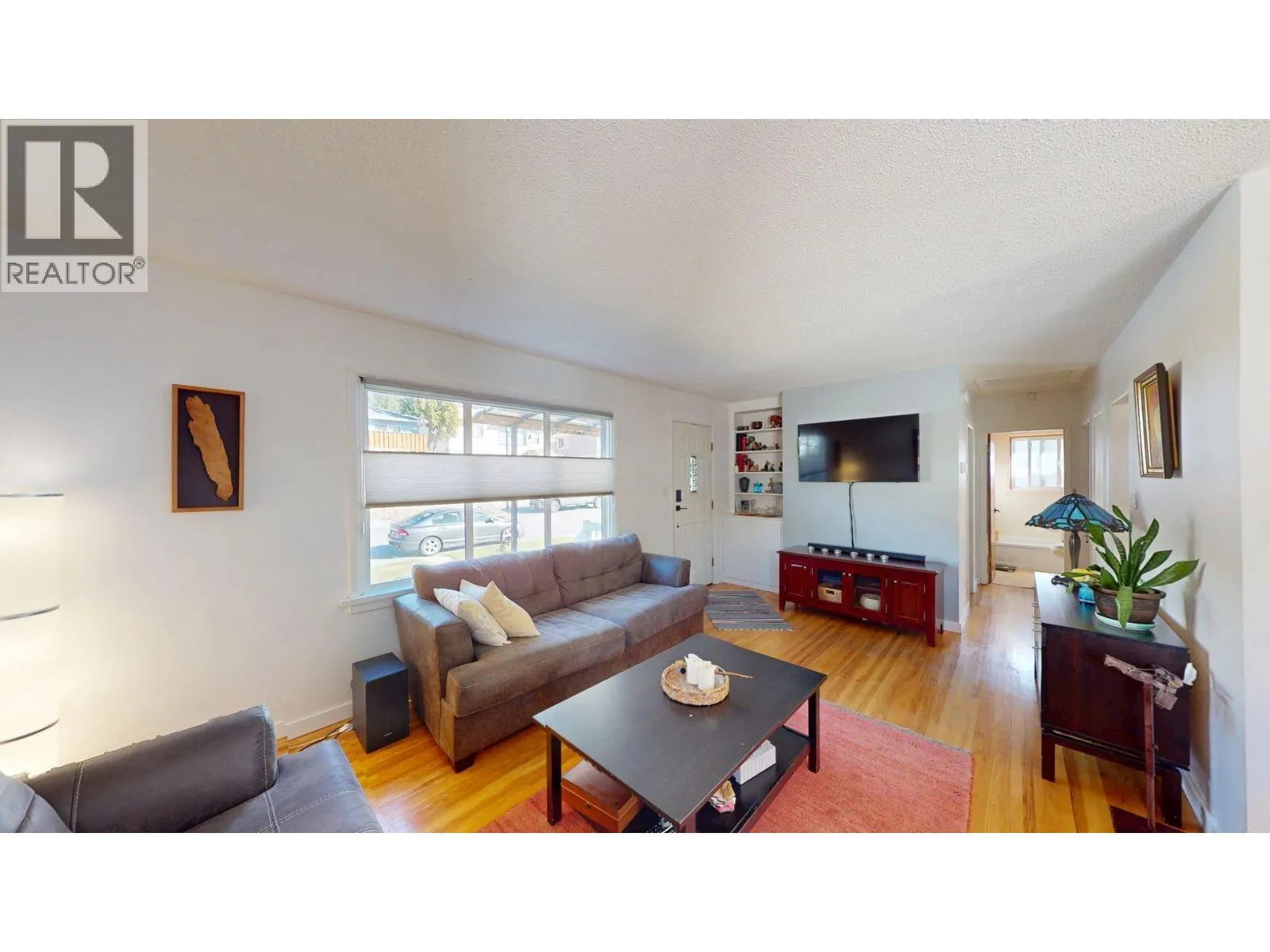 3130 Iris Crescent