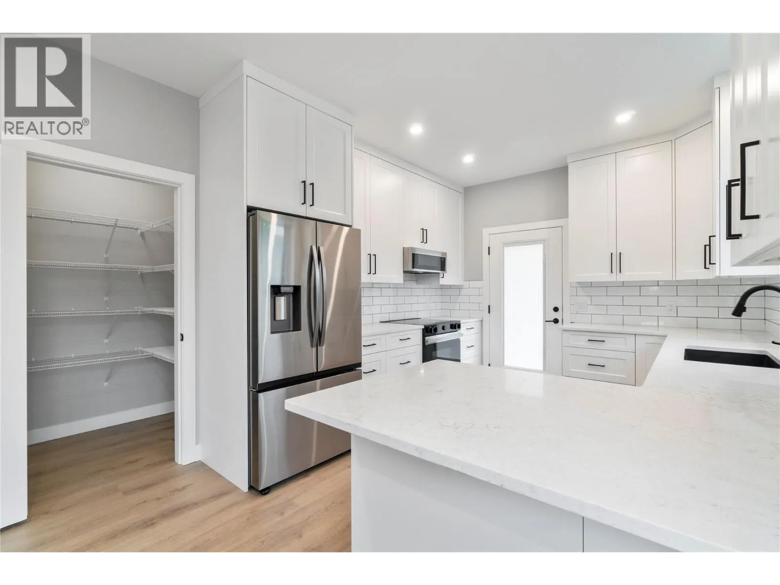 1330 10 Street SW Unit# 14