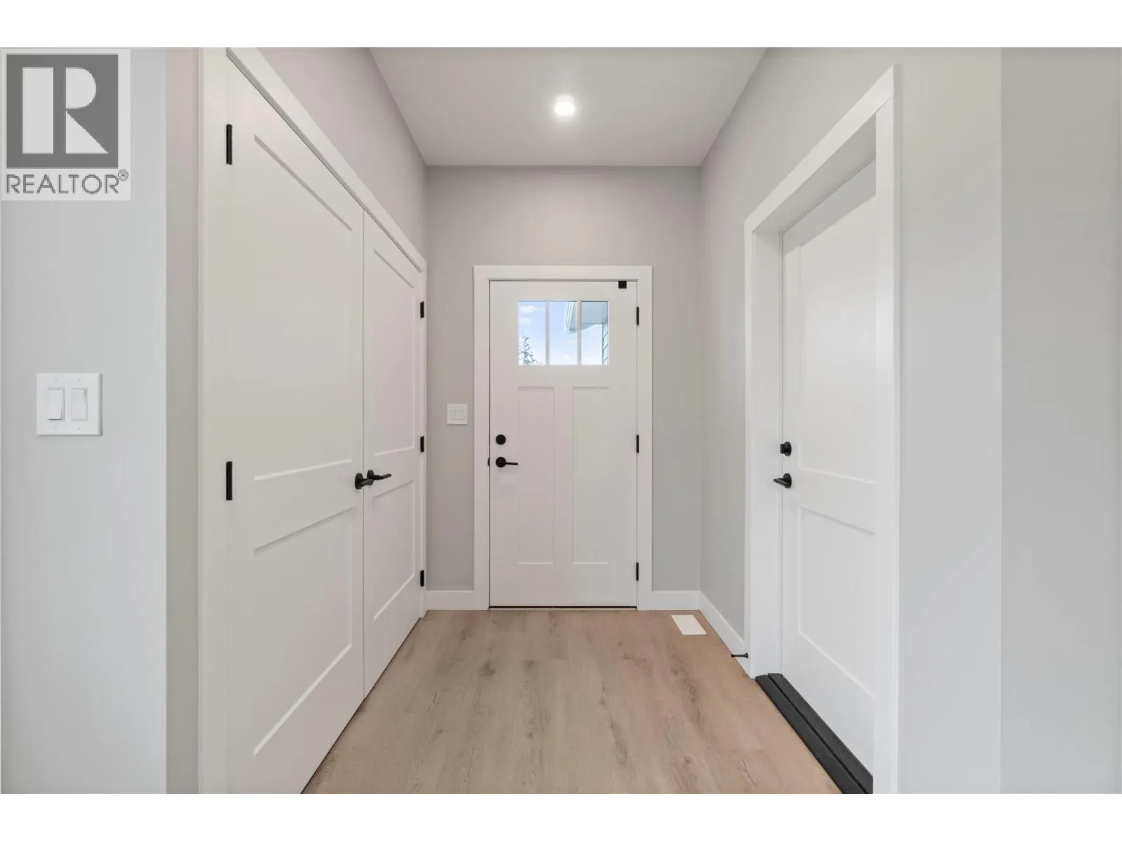 1330 10 Street SW Unit# 14