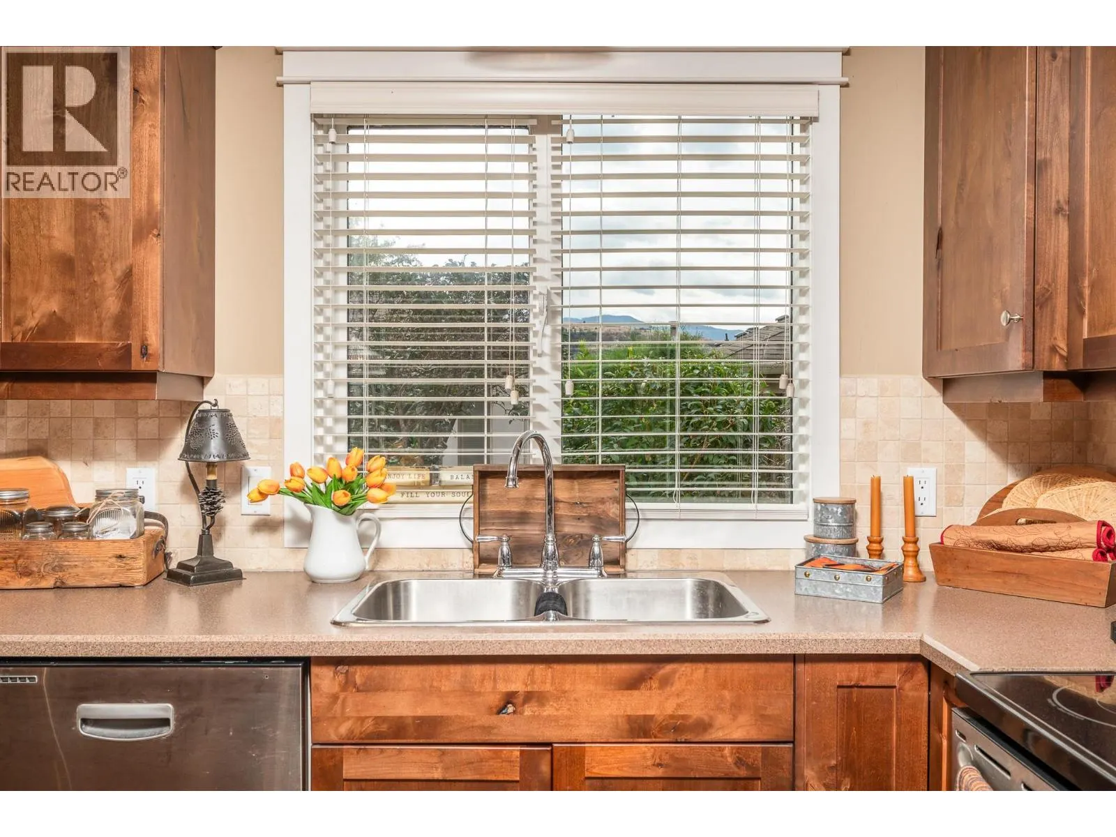 1220 25 Avenue Unit# 14