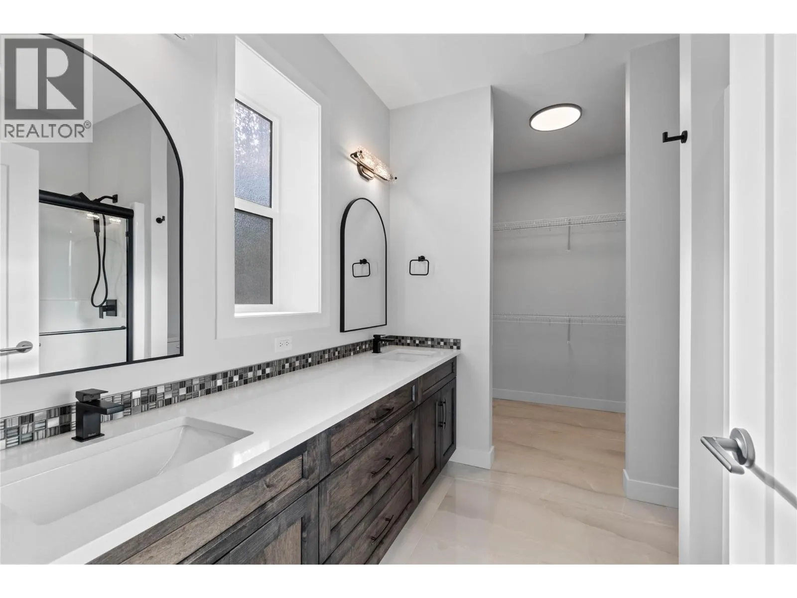 1840 10 Street SW Unit# 9