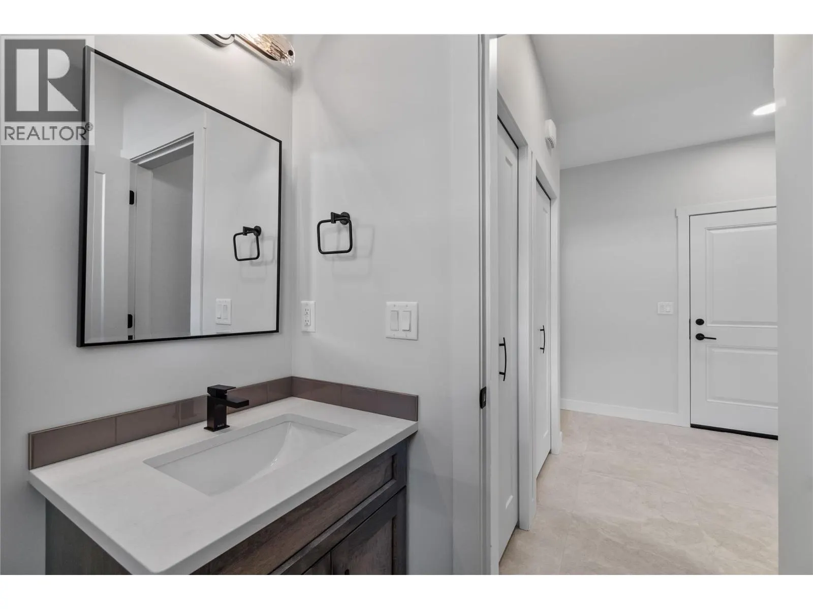 1840 10 Street SW Unit# 9